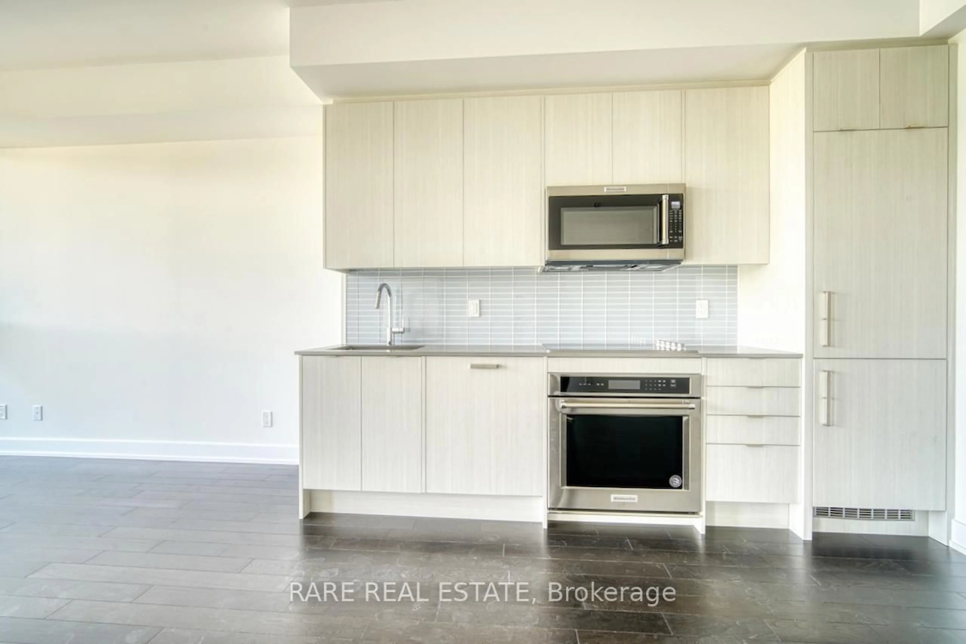 Standard kitchen, unknown for 181 Bedford Rd #503, Toronto Ontario M5R 0C2