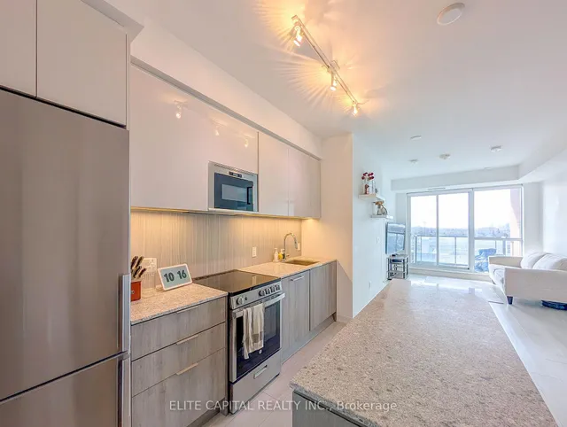 31 Tippett Rd #1010, Toronto 3