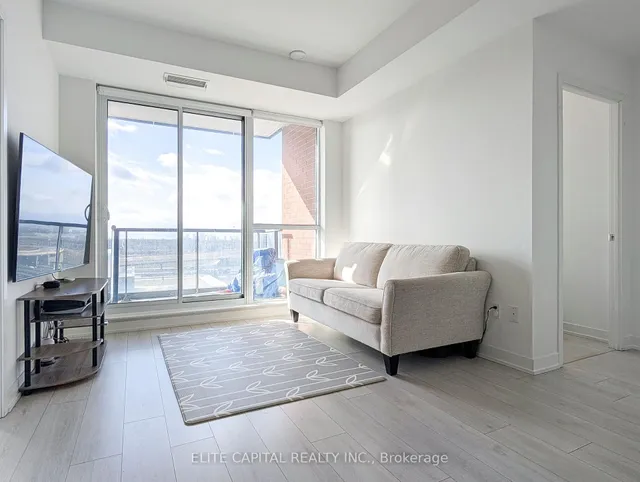 31 Tippett Rd #1010, Toronto 5