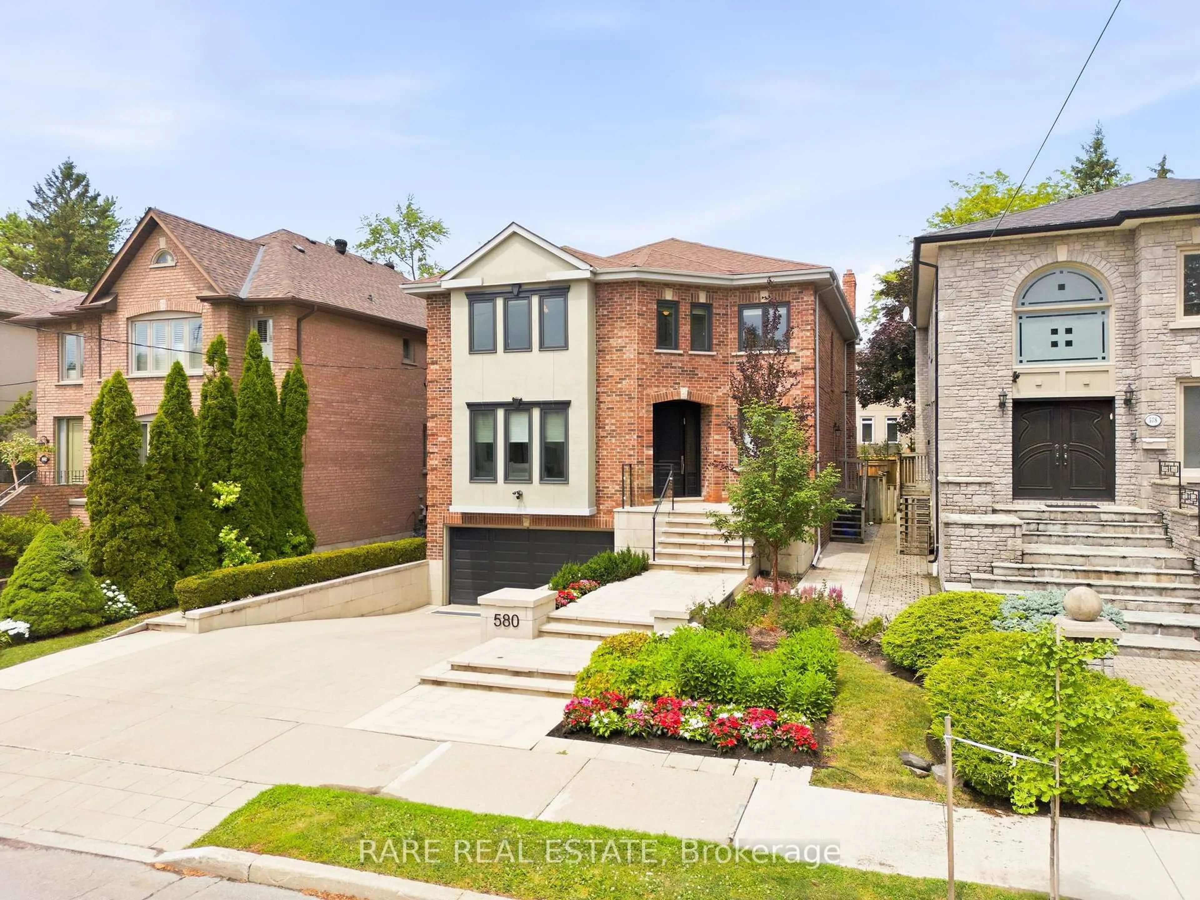 Home with brick exterior material, street for 580 Brookdale Ave, Toronto Ontario M5M 1S2