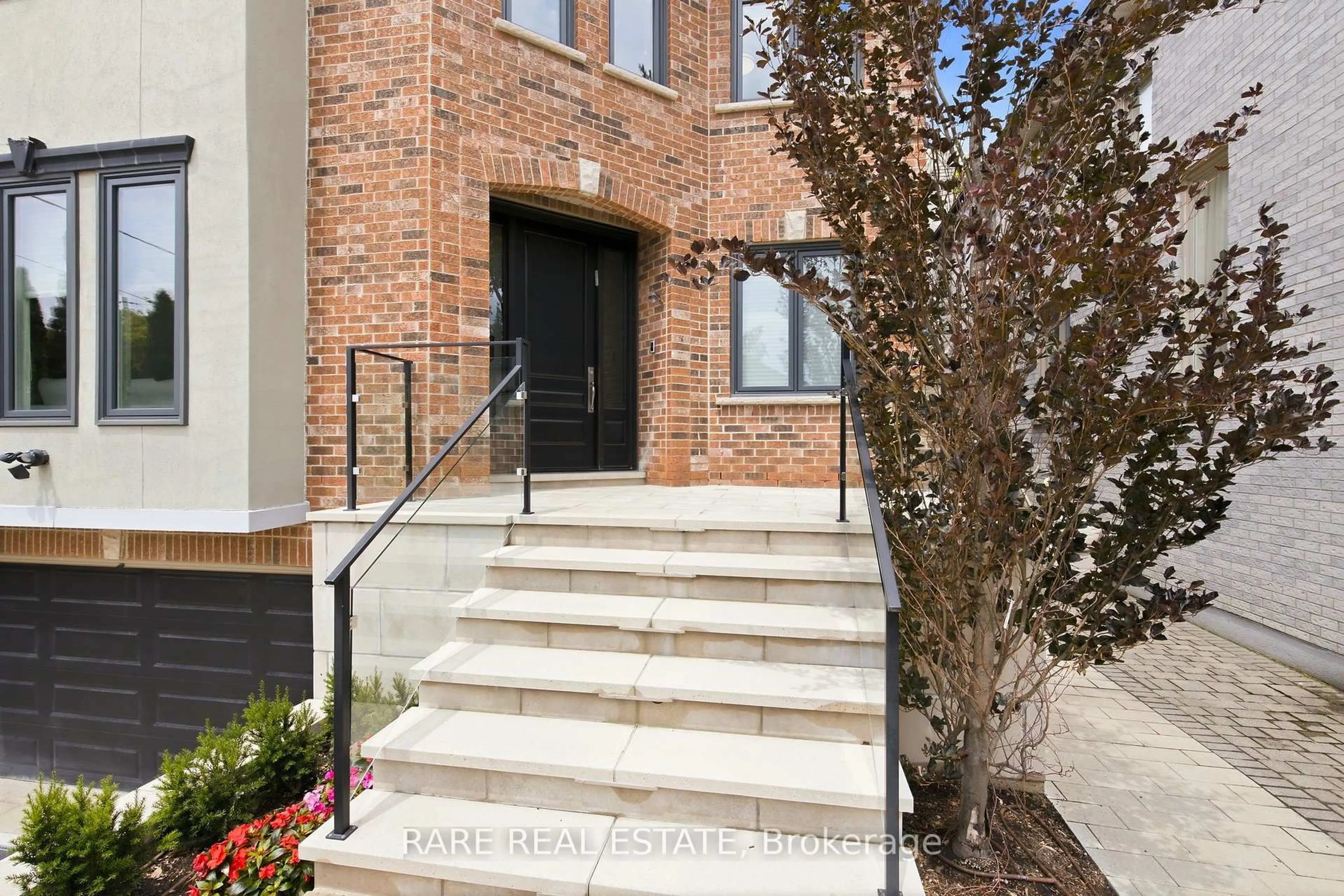 Home with brick exterior material, street for 580 Brookdale Ave, Toronto Ontario M5M 1S2