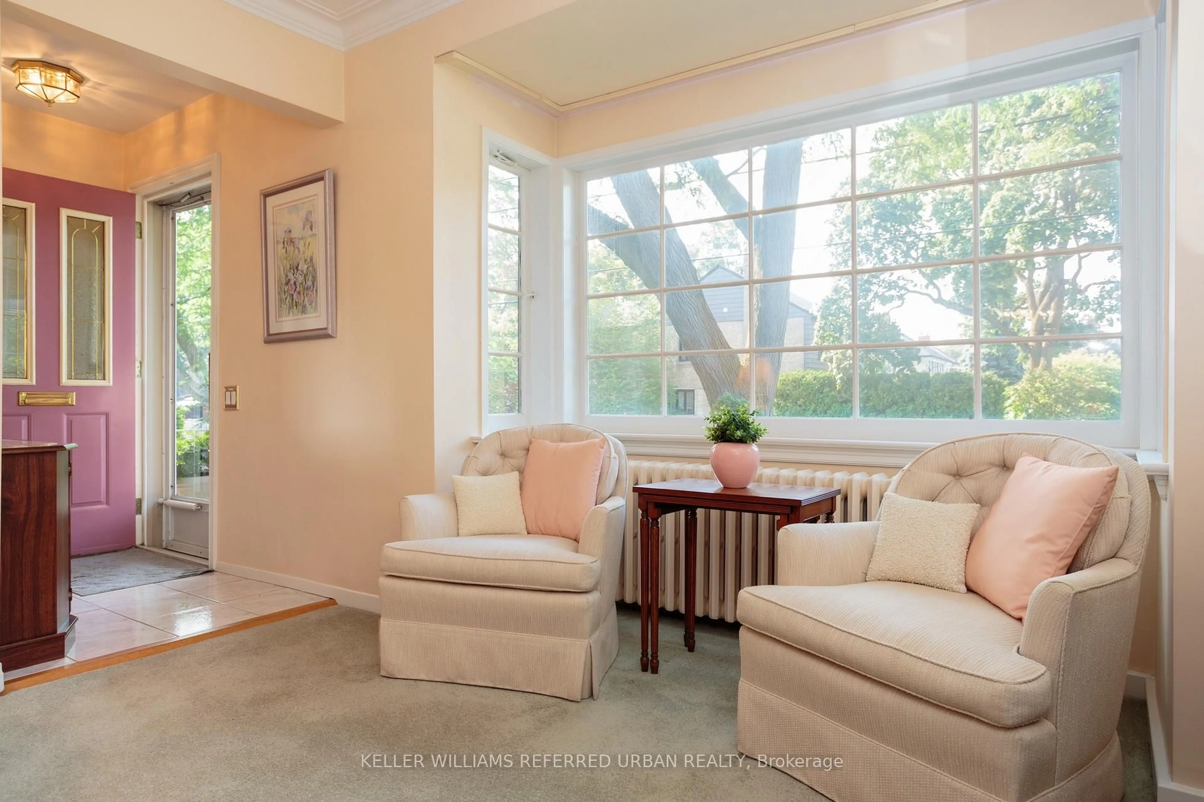 Living room with furniture, ceramic/tile floor for 345 Moore Ave, Toronto Ontario M4G 1E2