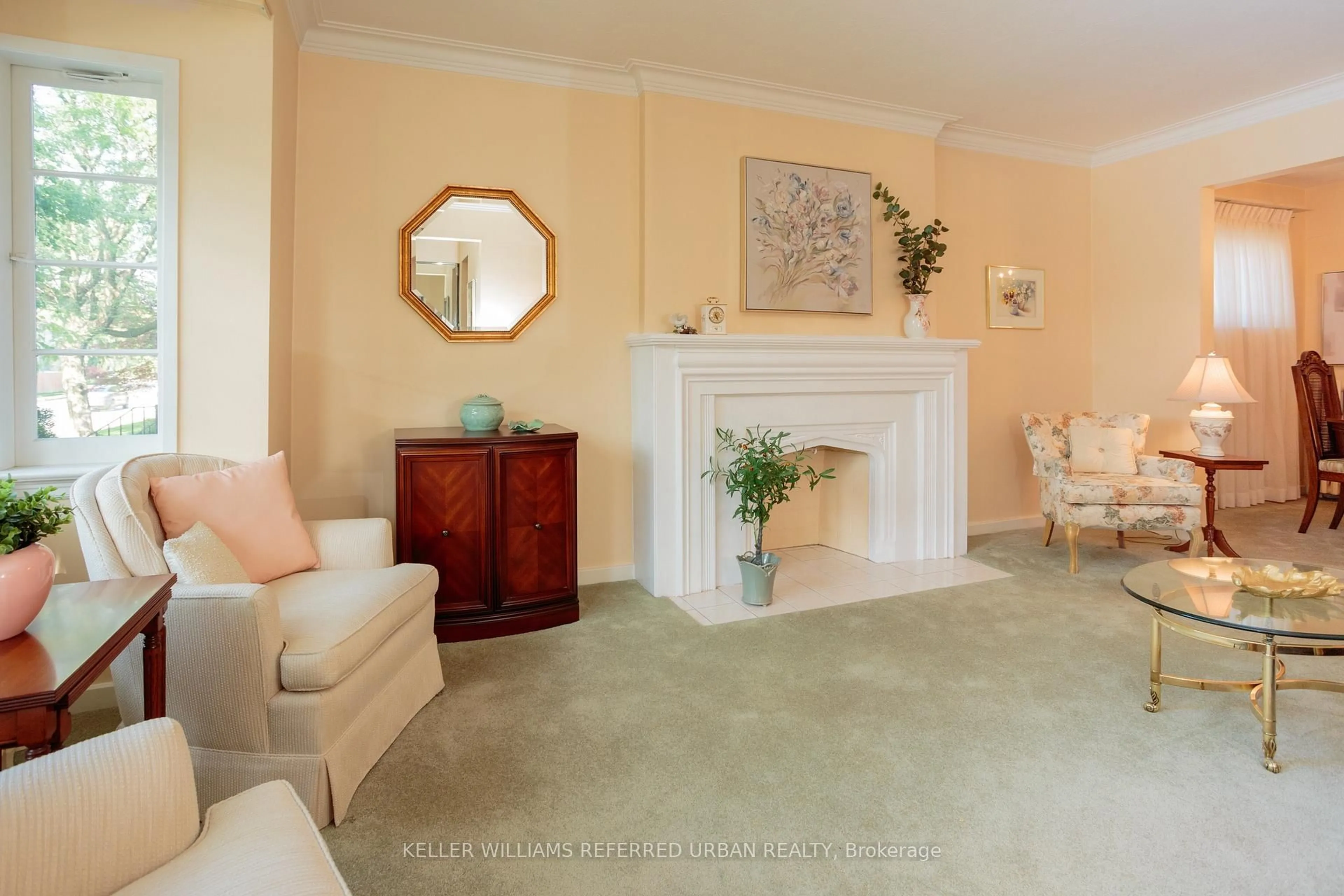 Living room with furniture, ceramic/tile floor for 345 Moore Ave, Toronto Ontario M4G 1E2