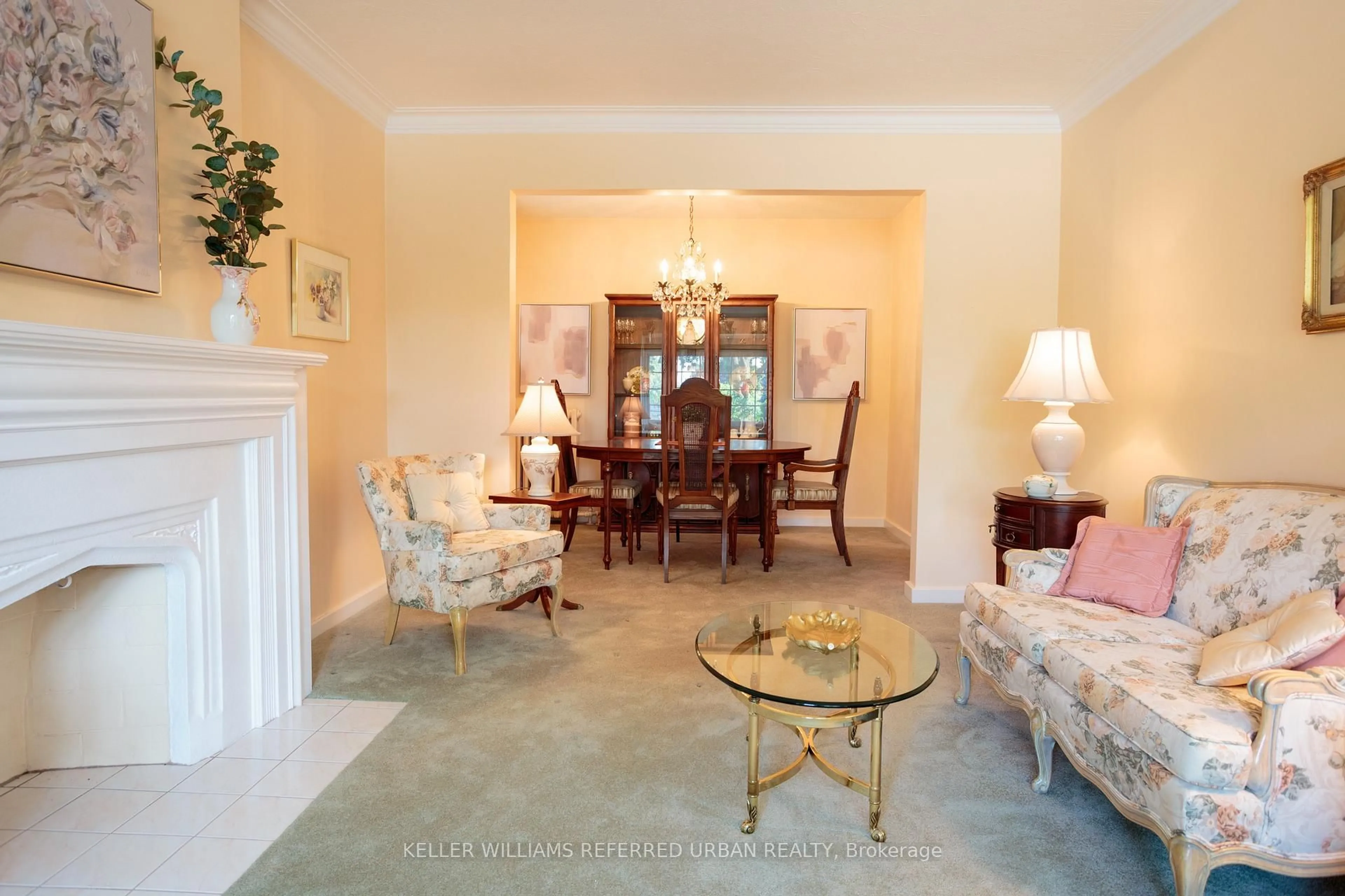 Living room with furniture, ceramic/tile floor for 345 Moore Ave, Toronto Ontario M4G 1E2