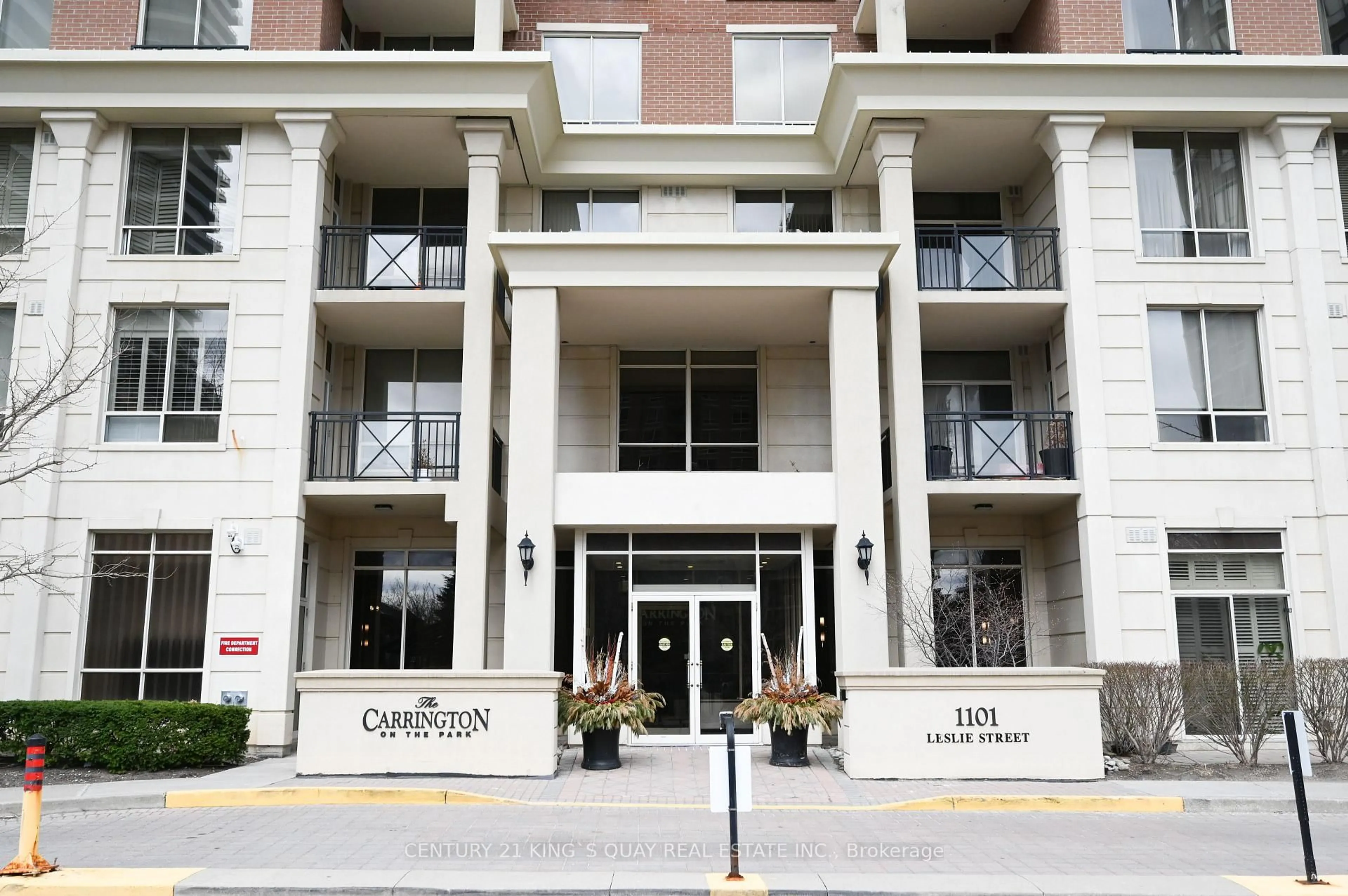 Indoor foyer for 1101 Leslie St #1602, Toronto Ontario M3C 4G3