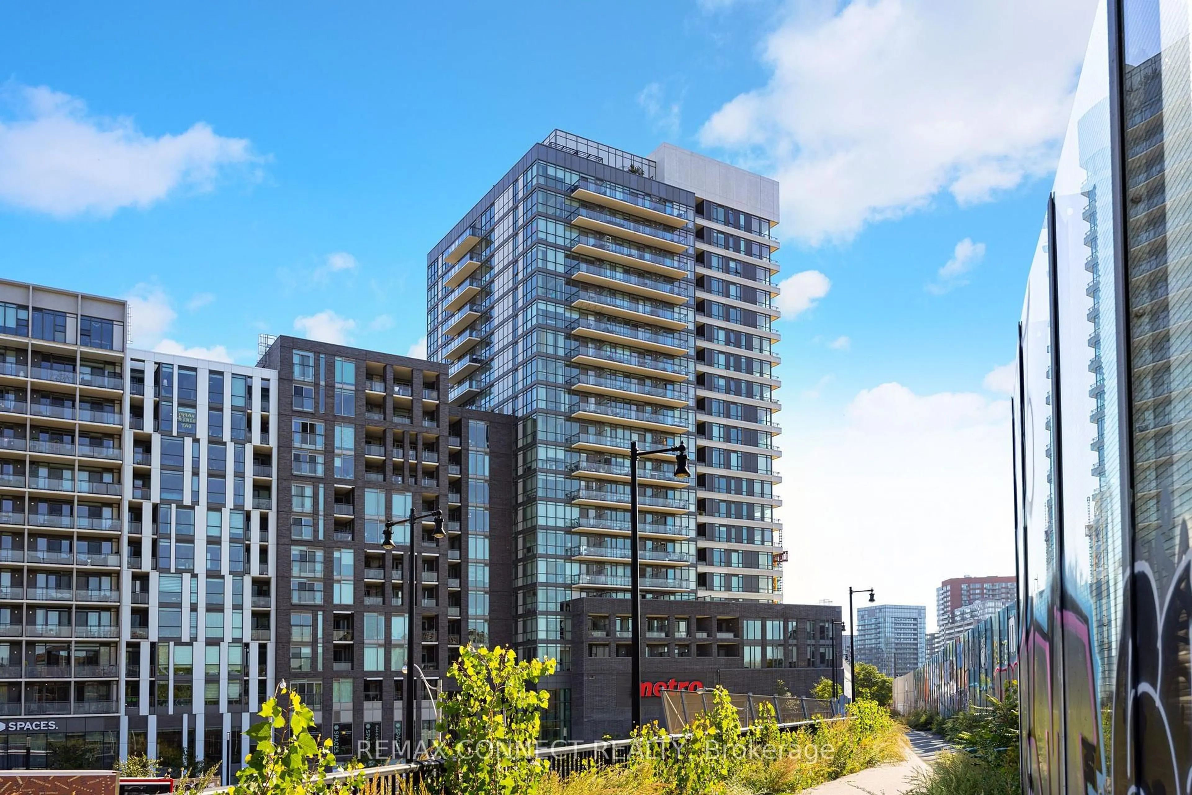 Unknown for 20 Minowan Miikan Lane #1127, Toronto Ontario M6J 0E5