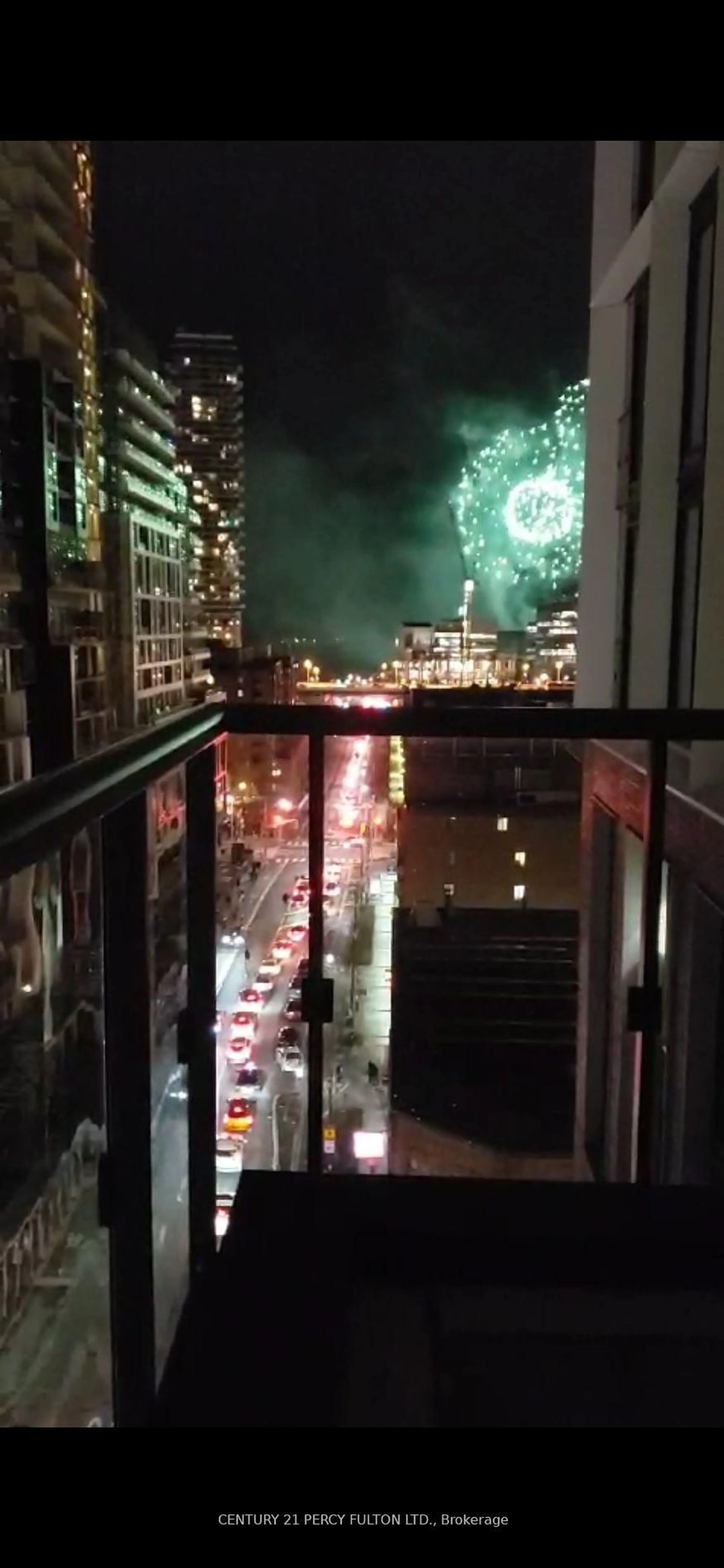 Blurry image for 158 Front St #1014, Toronto Ontario M5A 0K9