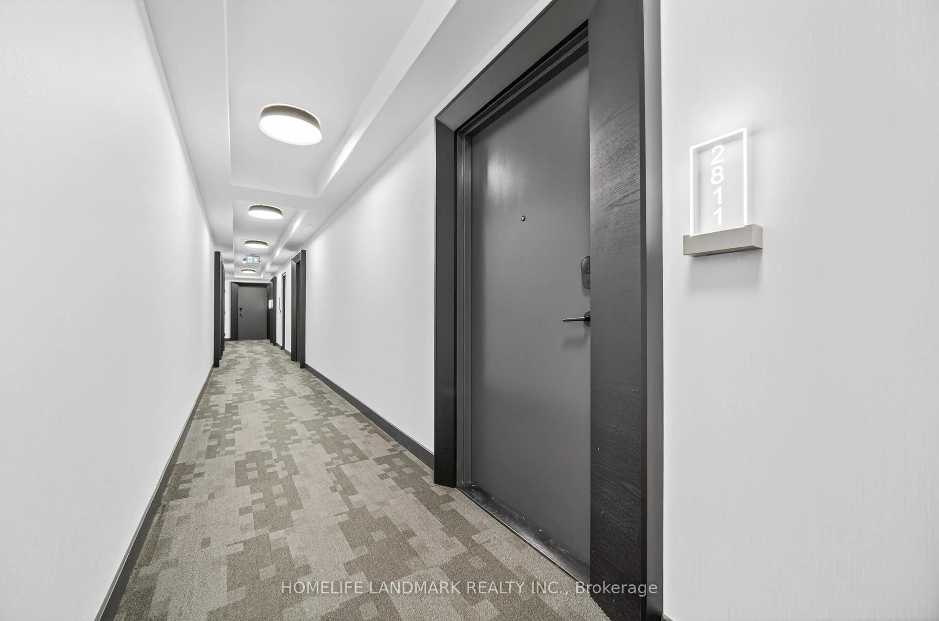 Indoor foyer for 70 Princess St #2811, Toronto Ontario M5A 0X6