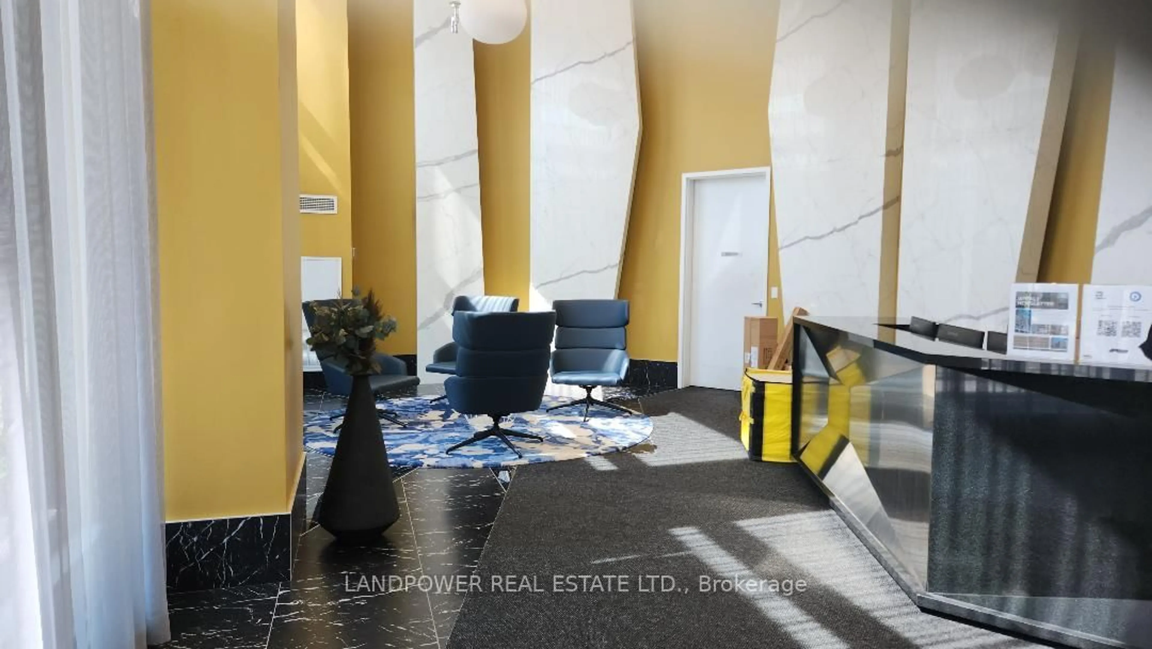 Indoor foyer for 135 Lower Sherbourne St #1853, Toronto Ontario M5A 1Y4