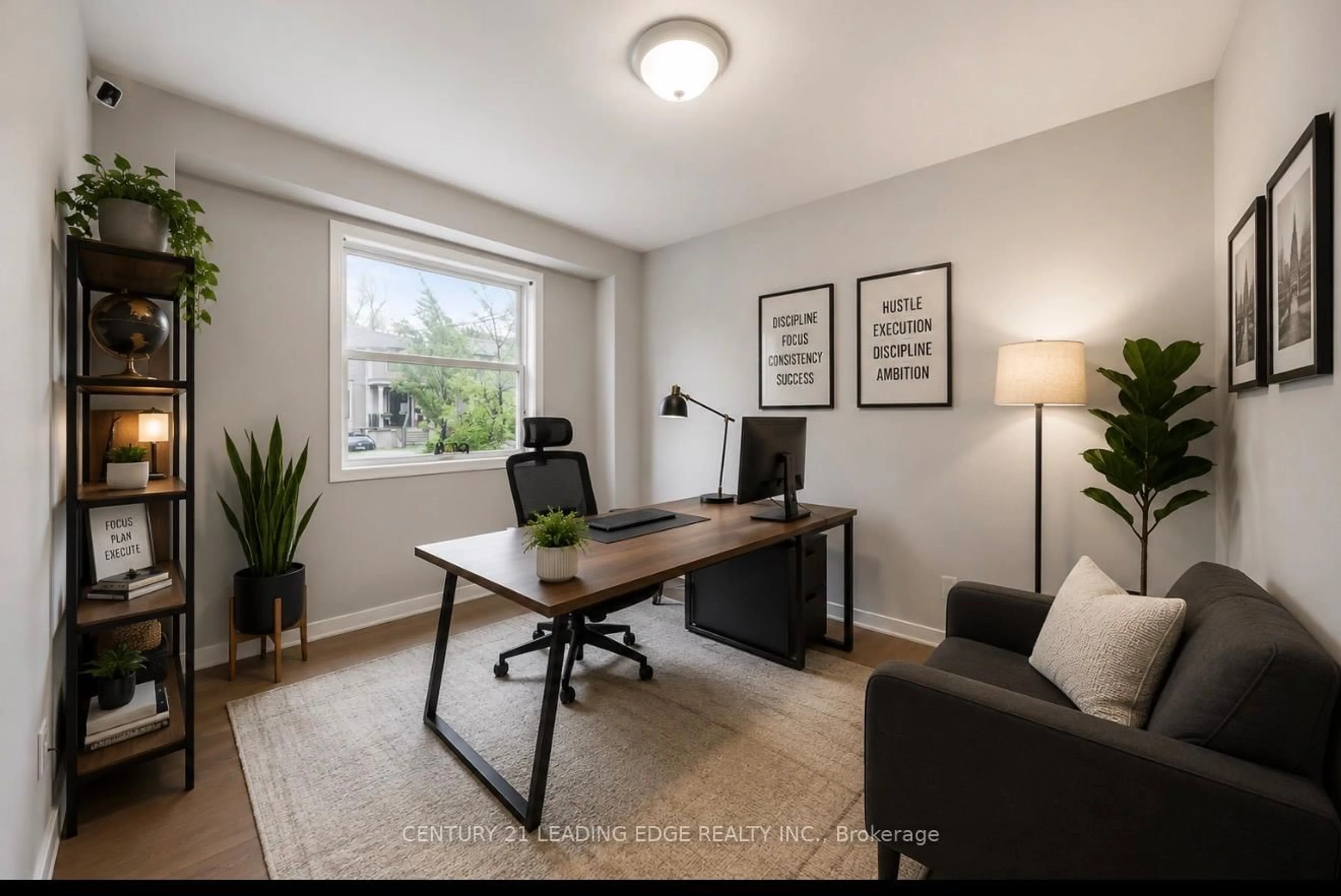 A pic of a room for 527 Glengarry Ave, Toronto Ontario M5M 1G2