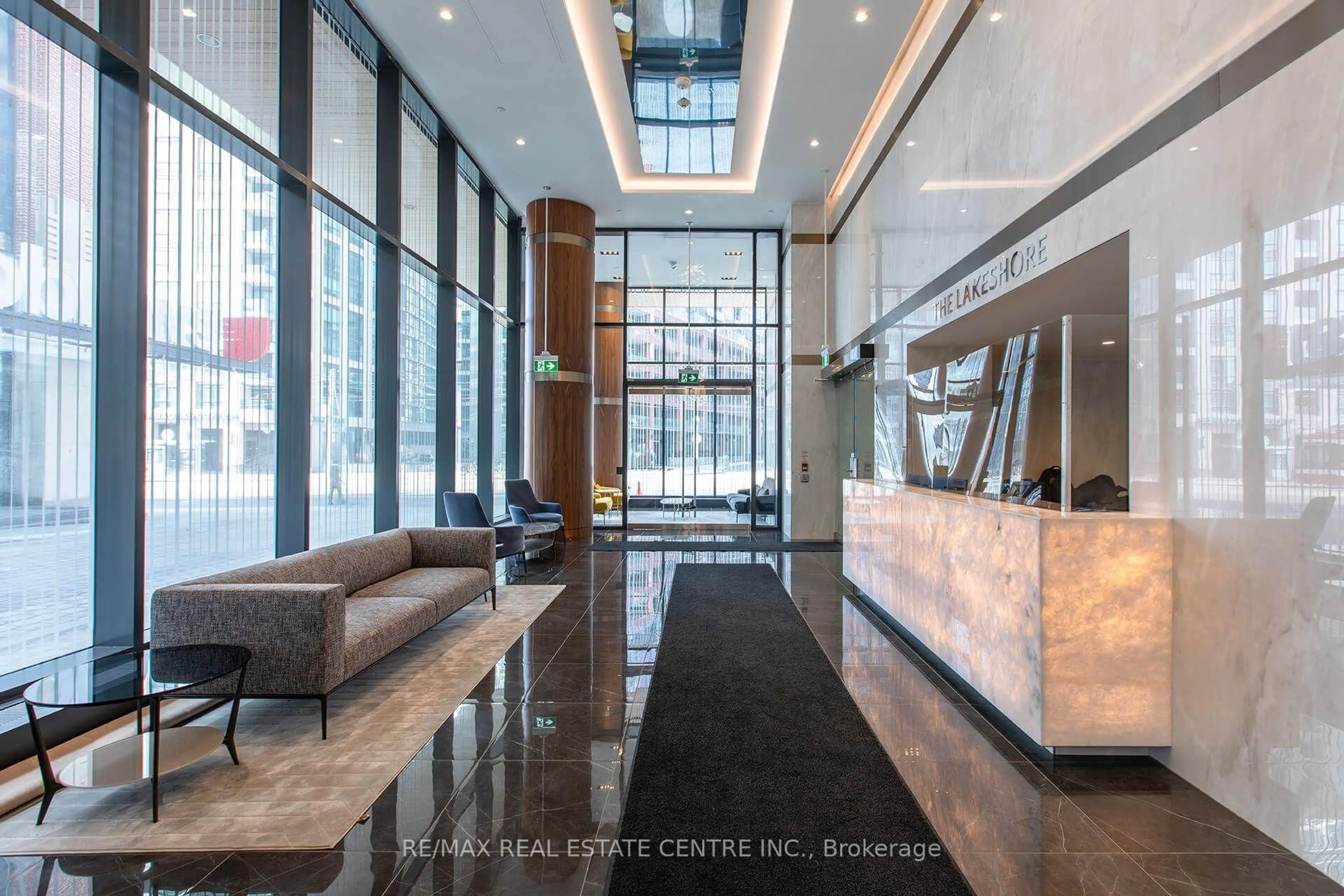 Lobby for 19 Bathurst St #812, Toronto Ontario M5V 0N2