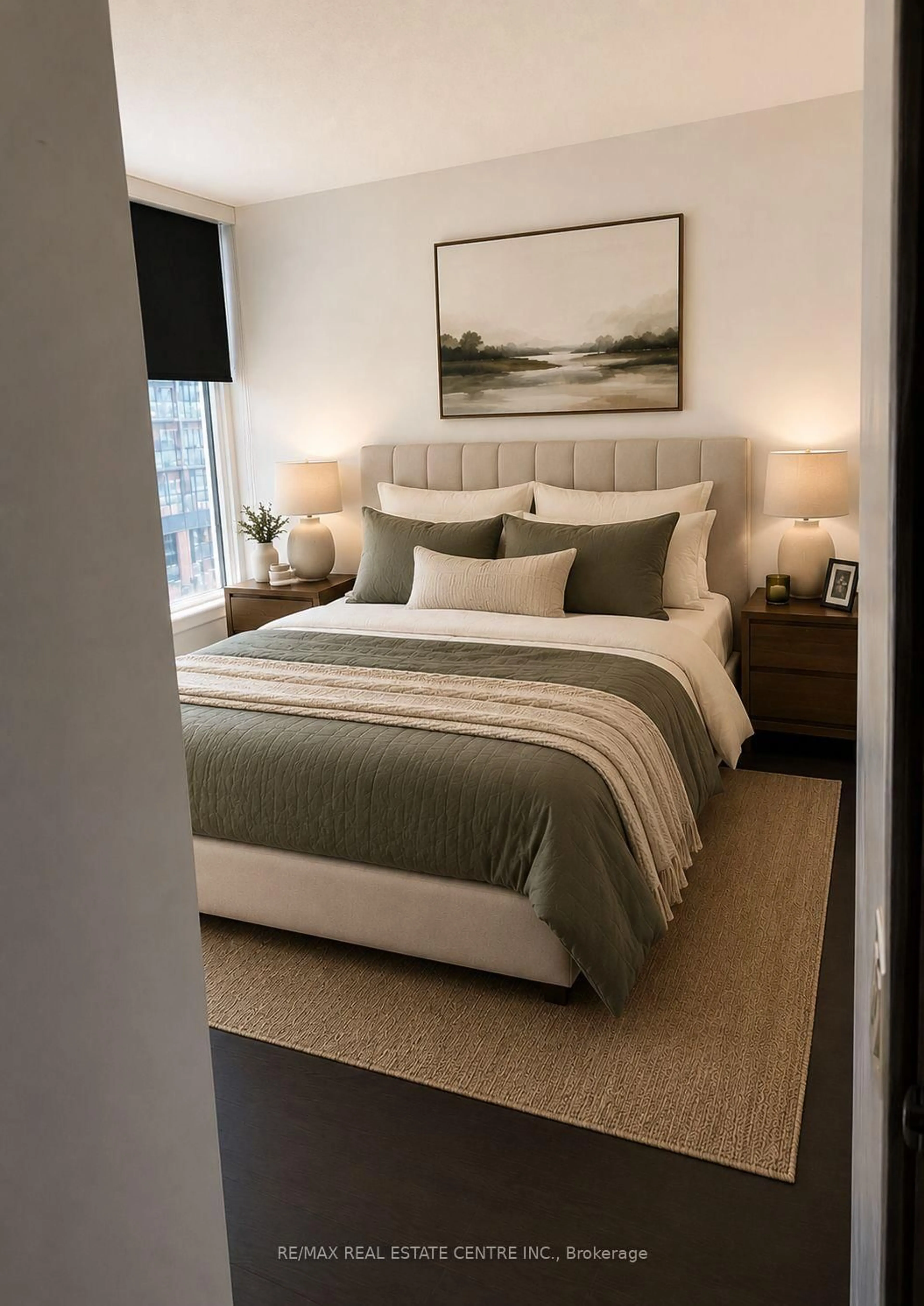 Bedroom with bed, carpet floor for 19 Bathurst St #812, Toronto Ontario M5V 0N2