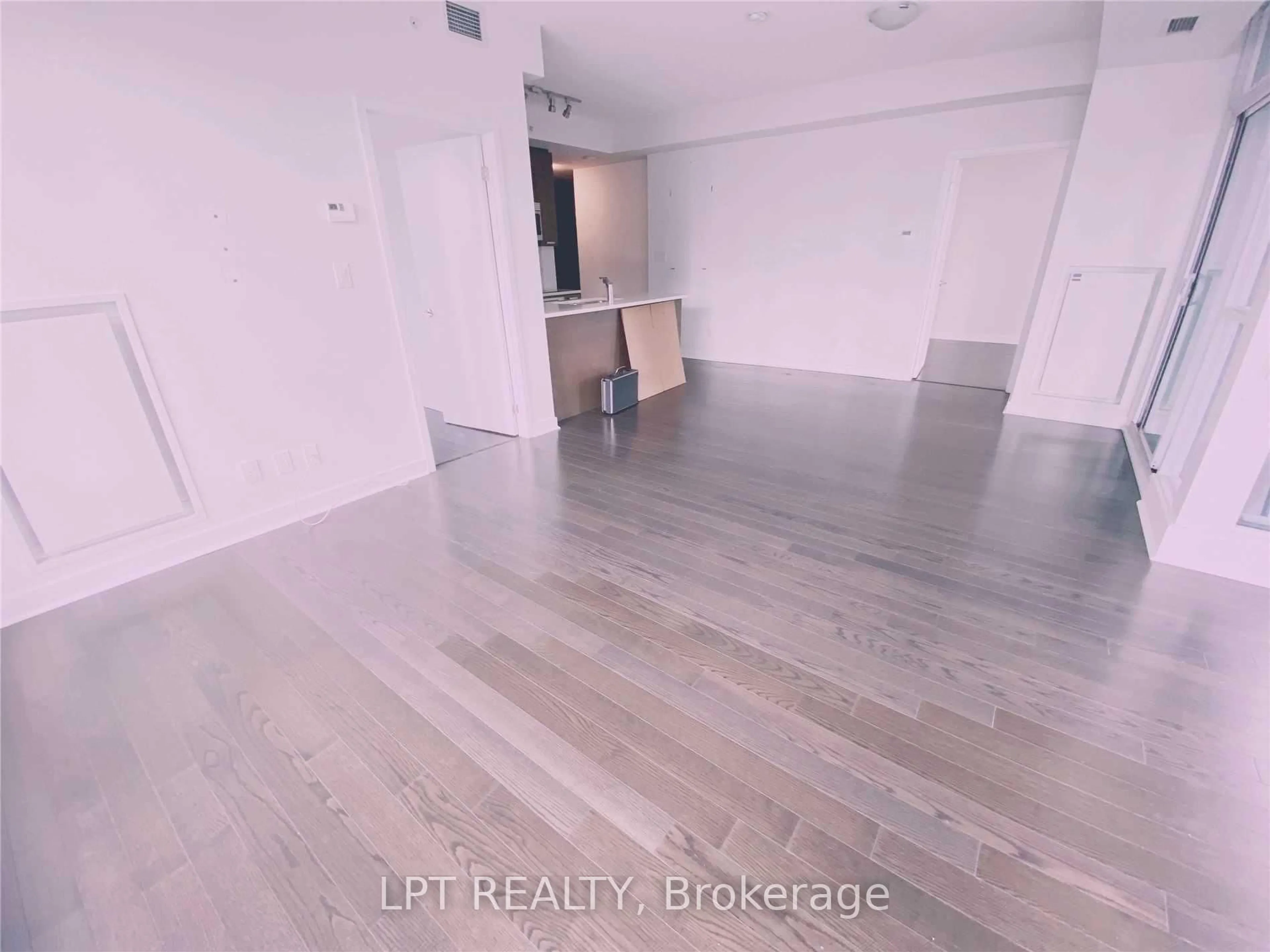 A pic of a room for 295 Adelaide St #2607, Toronto Ontario M5V 1P7