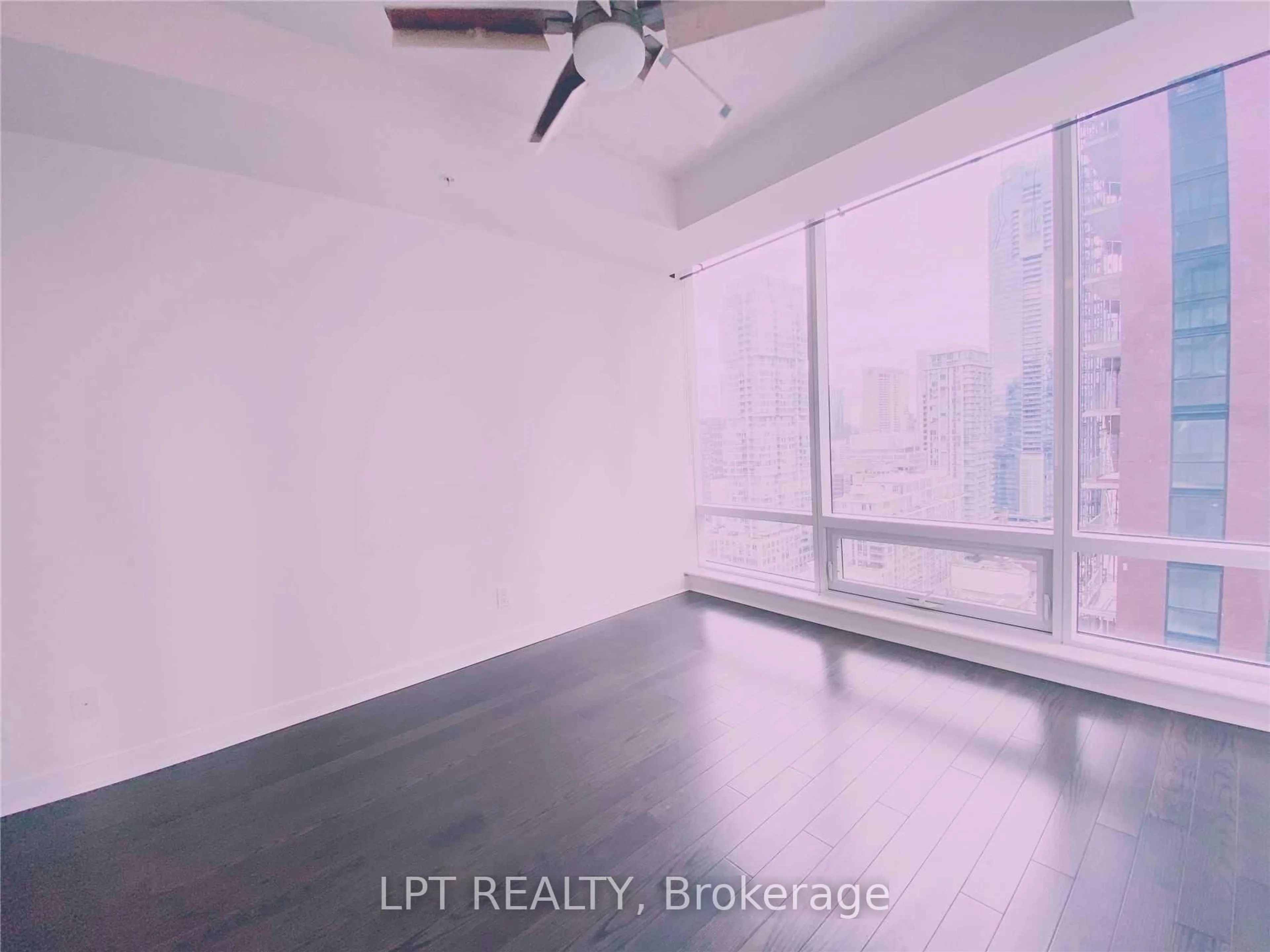 A pic of a room for 295 Adelaide St #2607, Toronto Ontario M5V 1P7