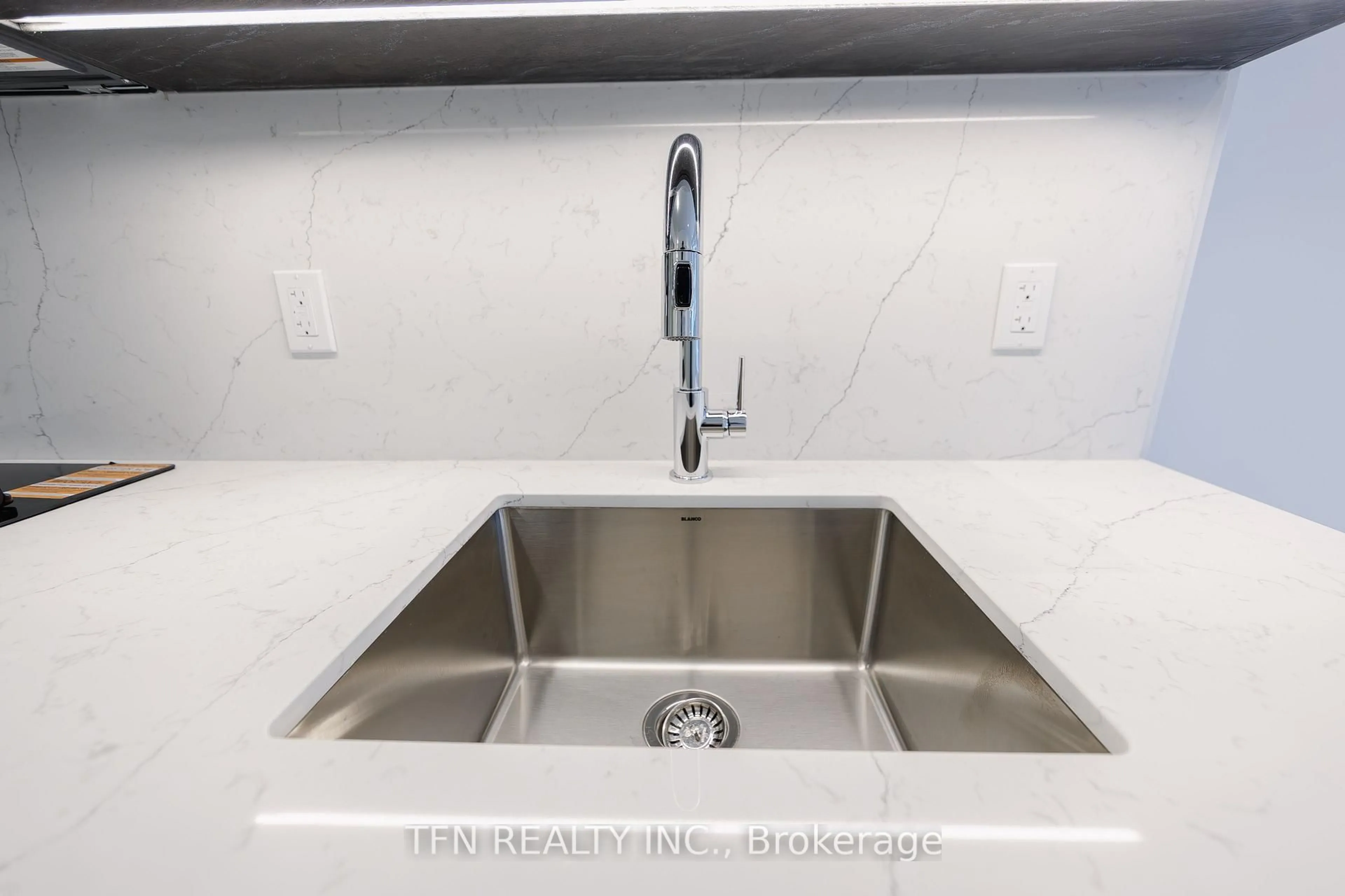 Standard kitchen, unknown for 15 Richardson St #531, Toronto Ontario M5A 0Y5