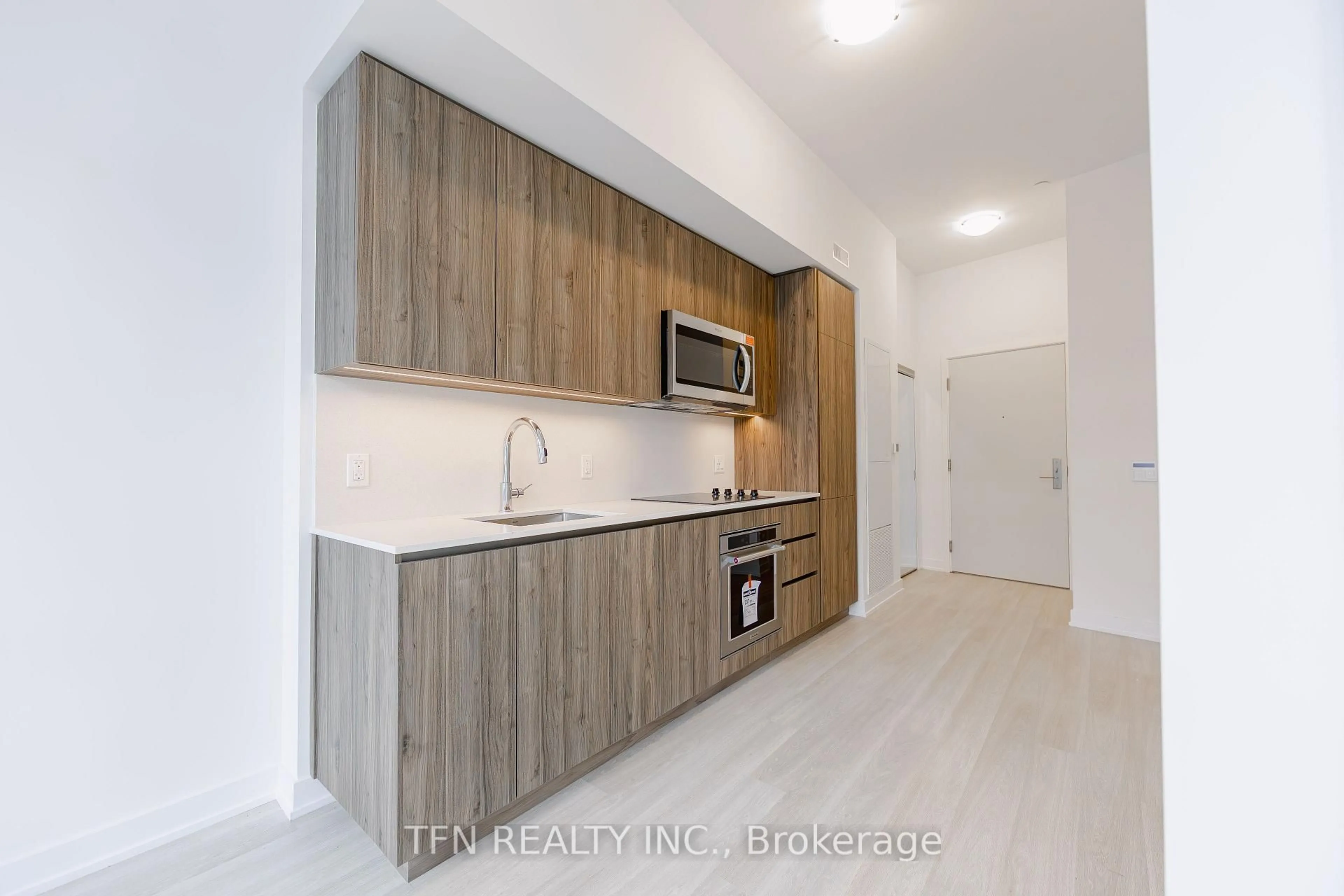 Standard kitchen, unknown for 15 Richardson St #1107, Toronto Ontario M5A 0Y5