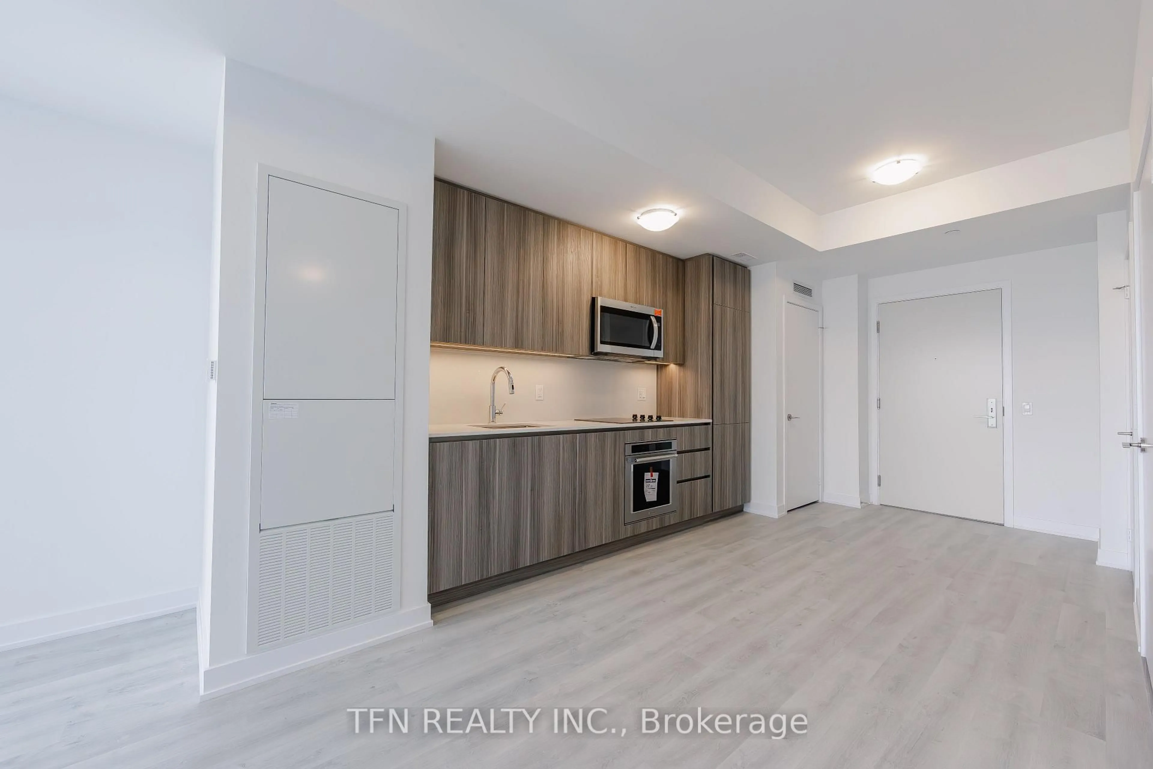 A pic of a room for 15 Richardson St #1610, Toronto Ontario M5A 0Y5