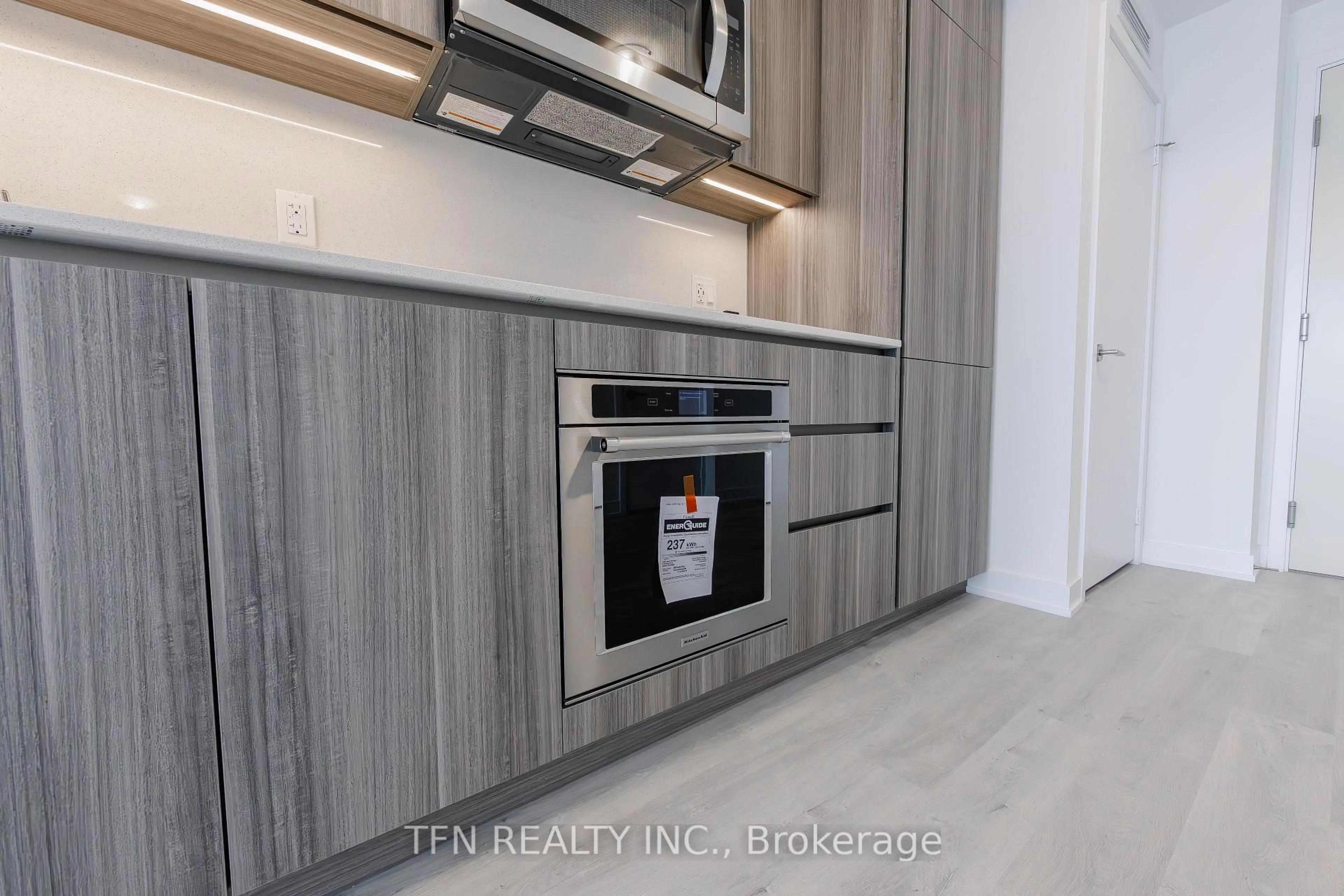 Unknown for 15 Richardson St #1610, Toronto Ontario M5A 0Y5