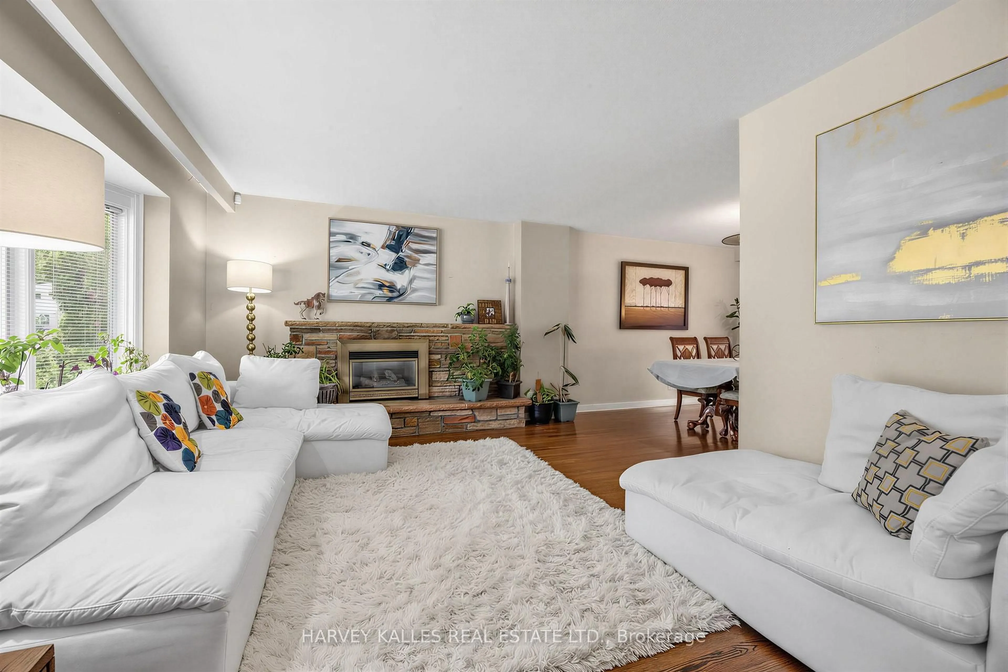 Living room with furniture, unknown for 12 Longhope Pl, Toronto Ontario M2J 1Y2
