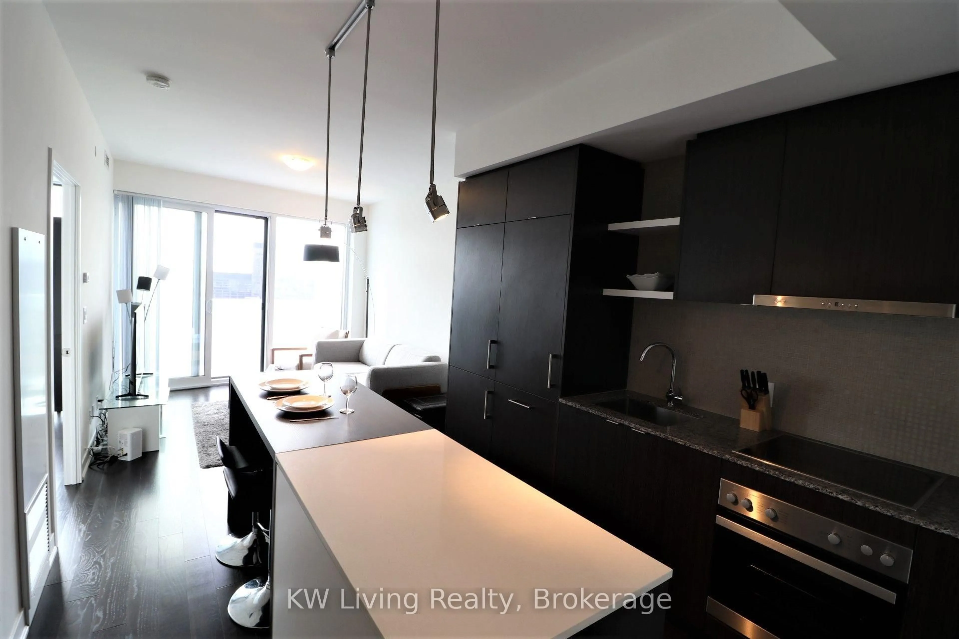 Unknown for 88 Harbour St #6703, Toronto Ontario M5J 0C3