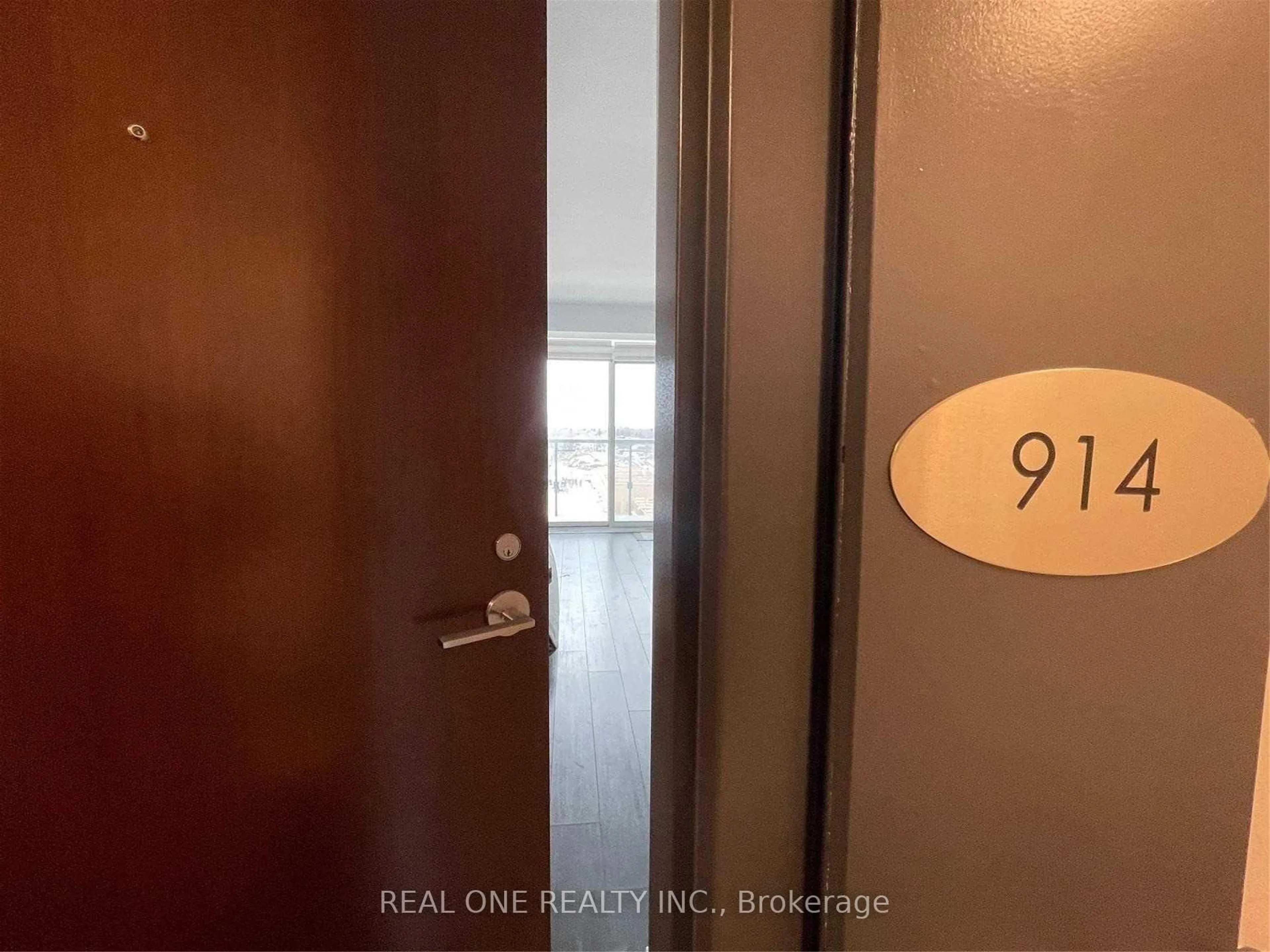 A pic of a room for 120 Varna Dr #914, Toronto Ontario M6A 0B3