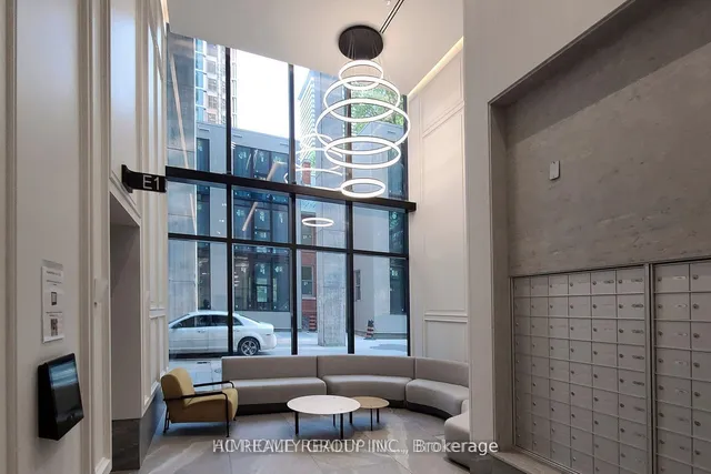 1 Gloucester St #2 Parking Tandem, Toronto 3