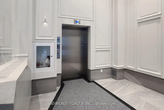 1 Gloucester St #2 Parking Tandem, Toronto 4