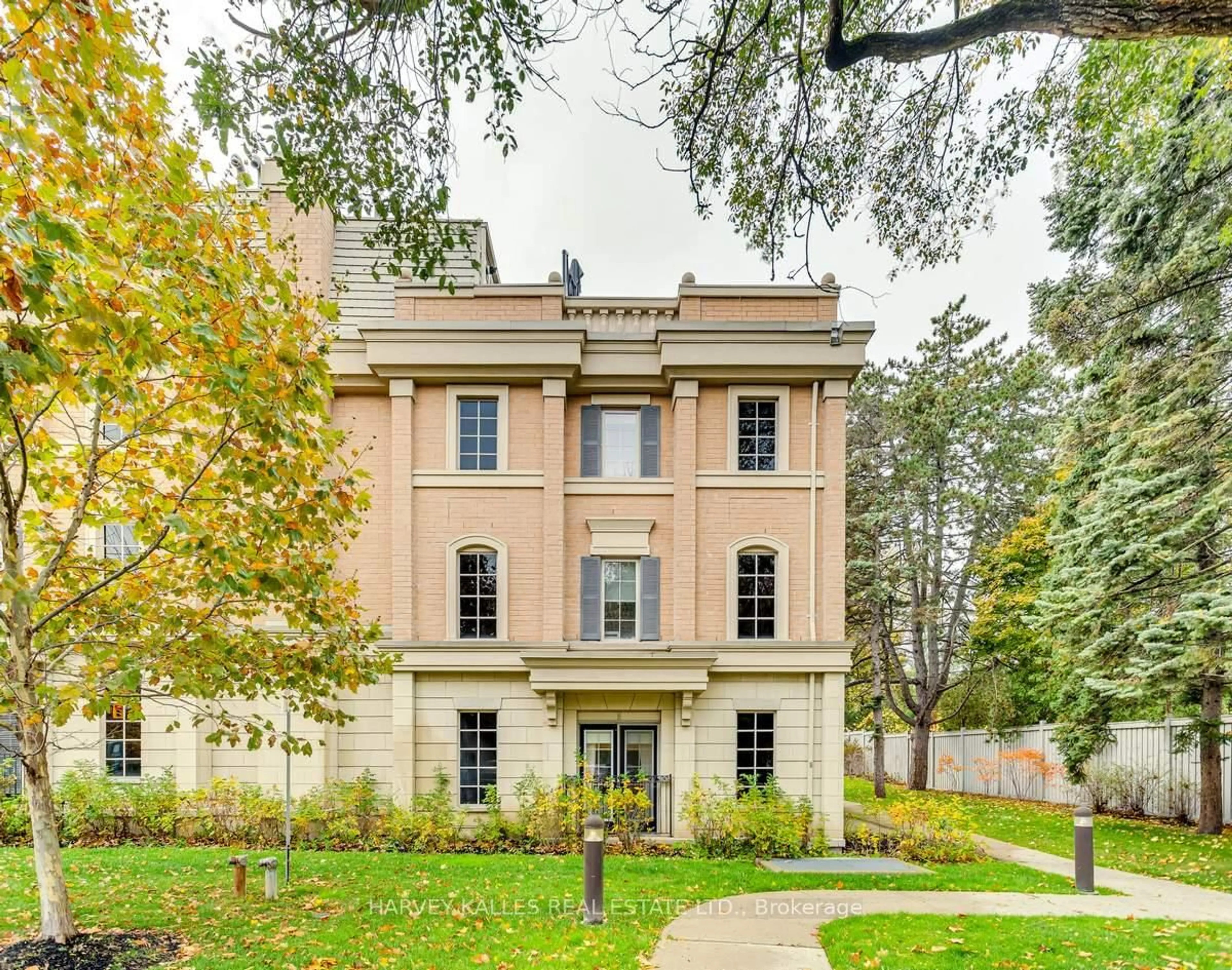 Home with brick exterior material, building for 70 Hargrave Lane #7, Toronto Ontario M4N 0A4