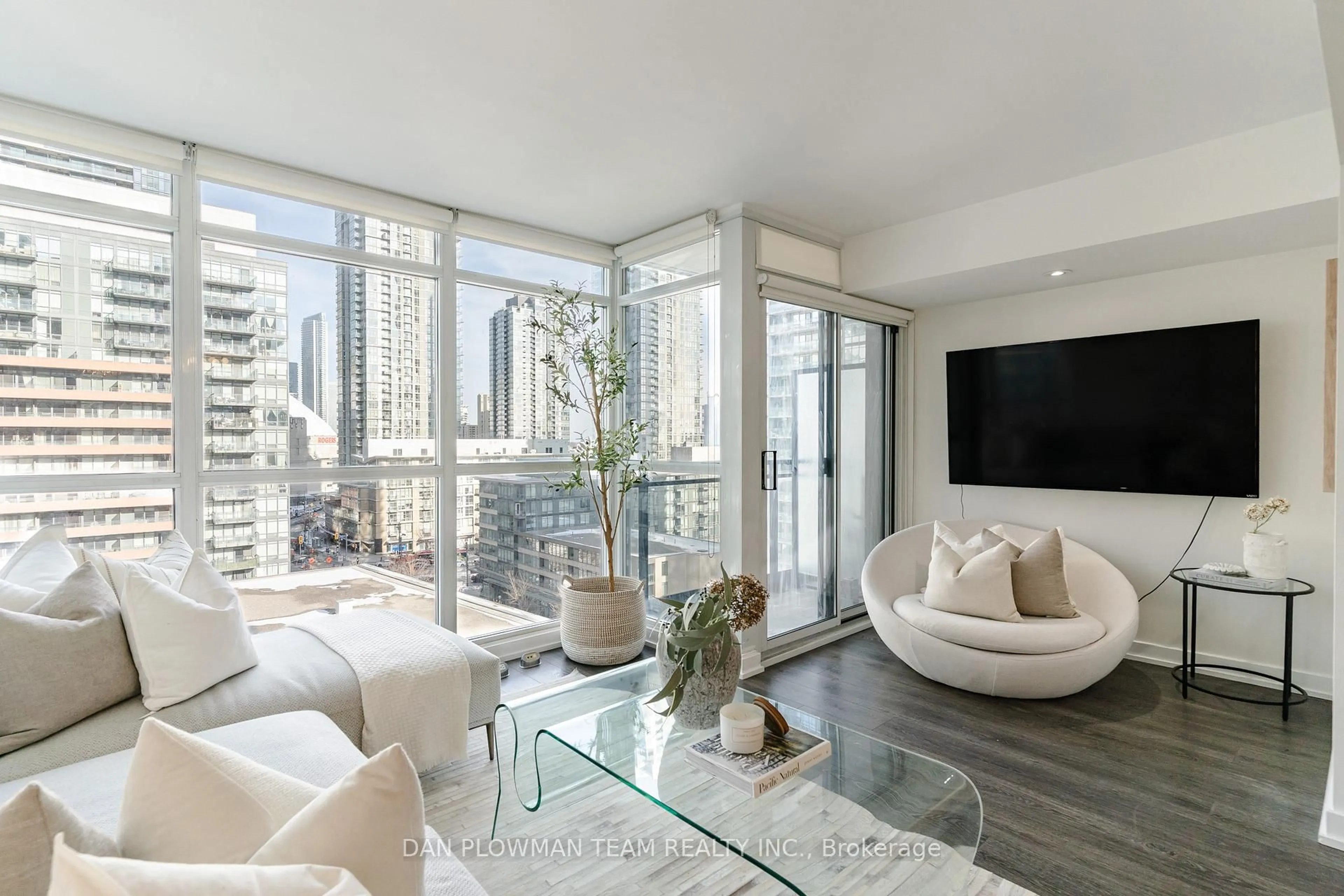 Living room with furniture, unknown for 8 Telegram Mews #1006, Toronto Ontario M5V 3Z5
