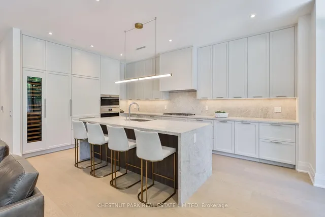 10 Prince Arthur Ave #Garden Home 1, Toronto 4