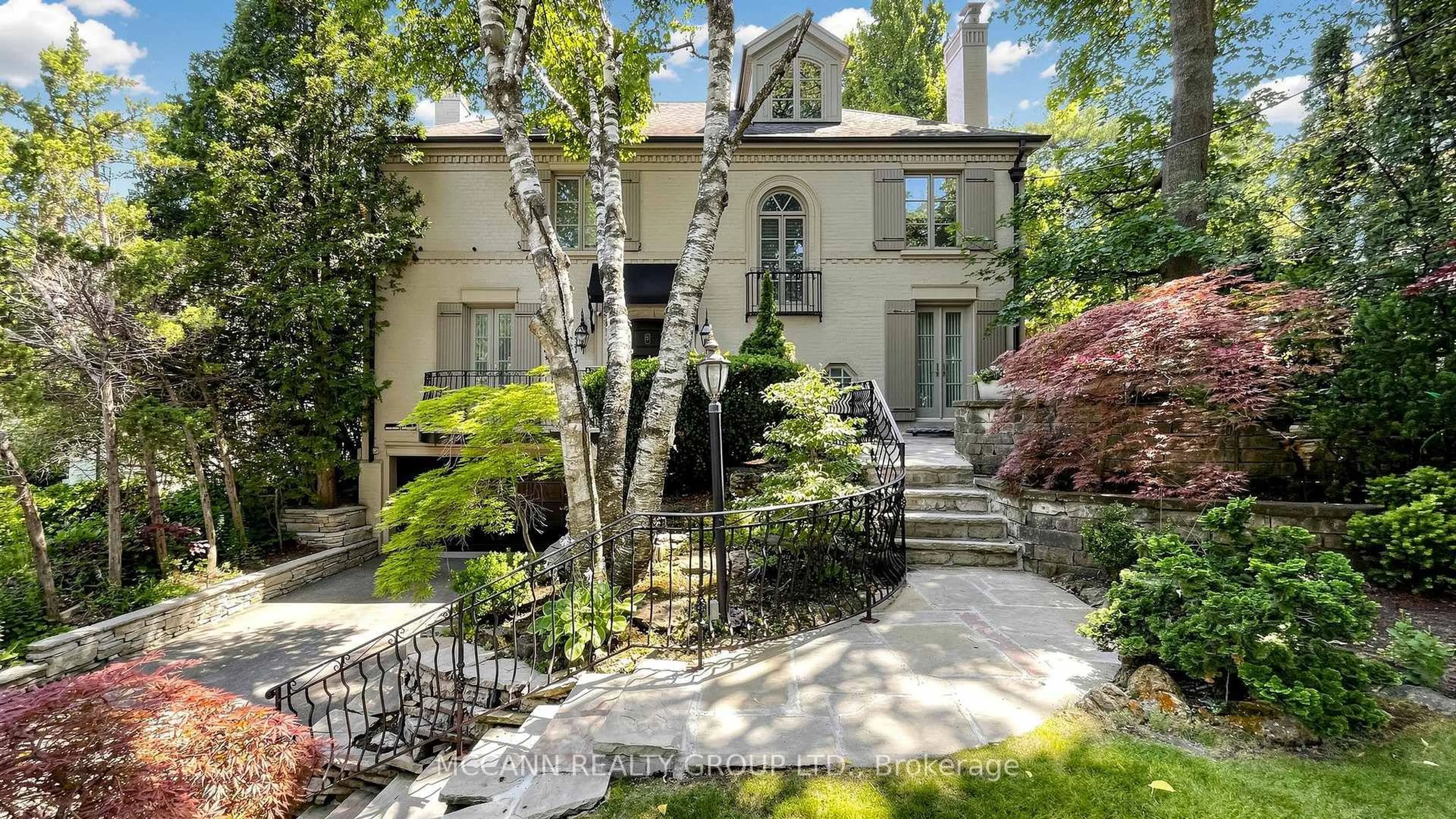 Unknown for 27 Strathgowan Cres, Toronto Ontario M4N 2Z6