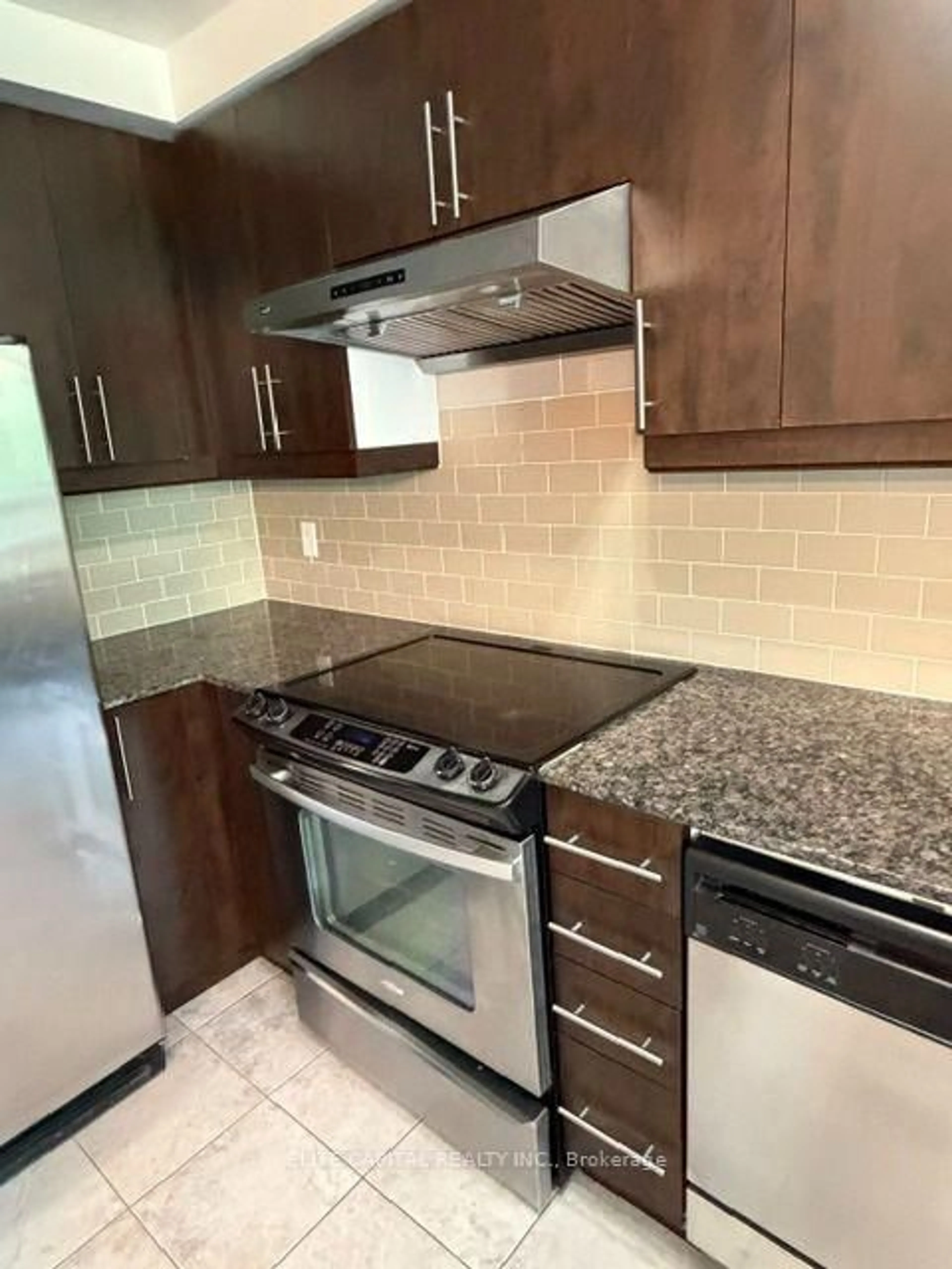 Standard kitchen, ceramic/tile floor for 31 Olive Ave #203, Toronto Ontario M2N 4N4