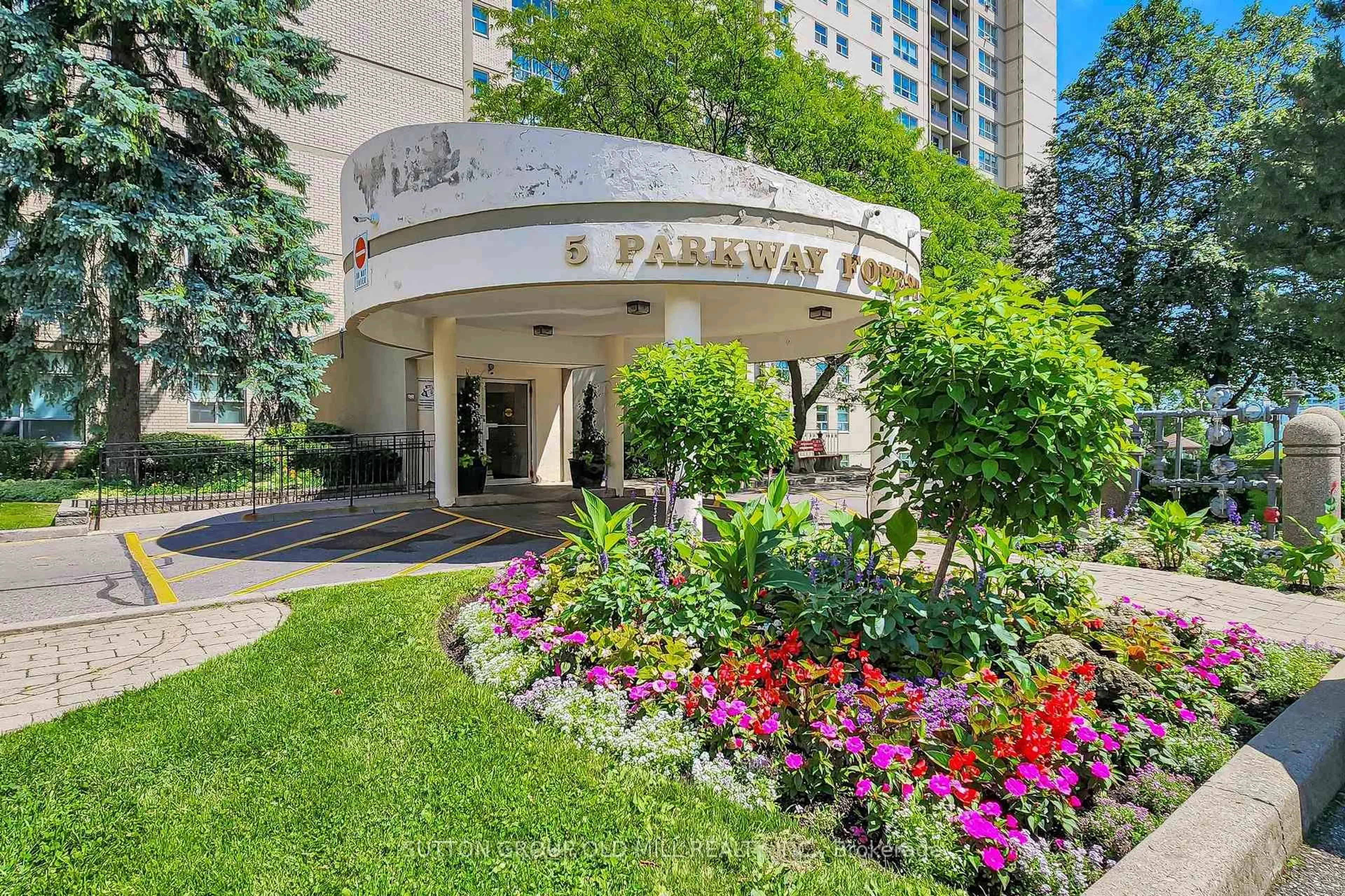 Unknown for 5 Parkway Forest Dr #1901, Toronto Ontario M2J 1L2