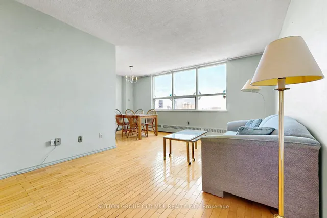 5 Parkway Forest Dr #1901, Toronto 4