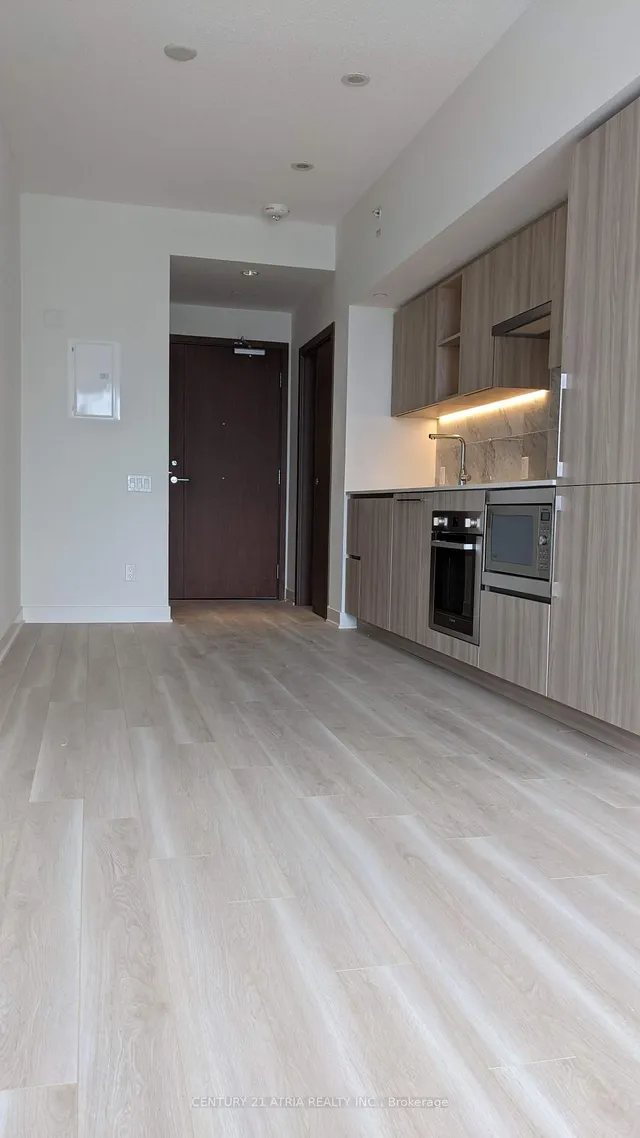 19 Bathurst St #3306, Toronto 3
