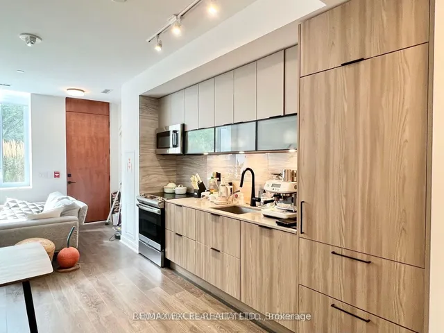 180 Mill St #S123, Toronto 3