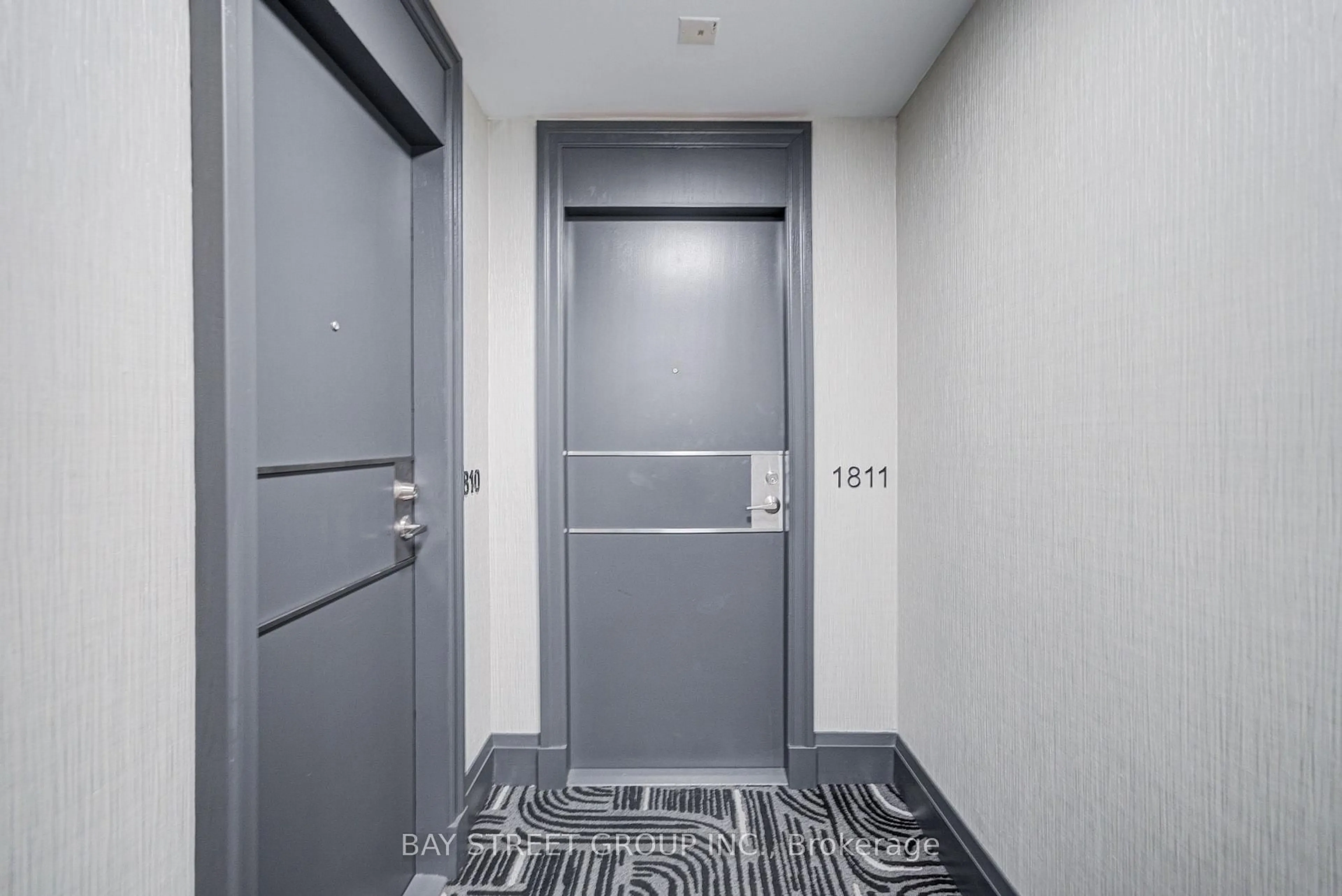 Indoor foyer for 30 Grand Trunk Cres #1811, Toronto Ontario M5J 3A4
