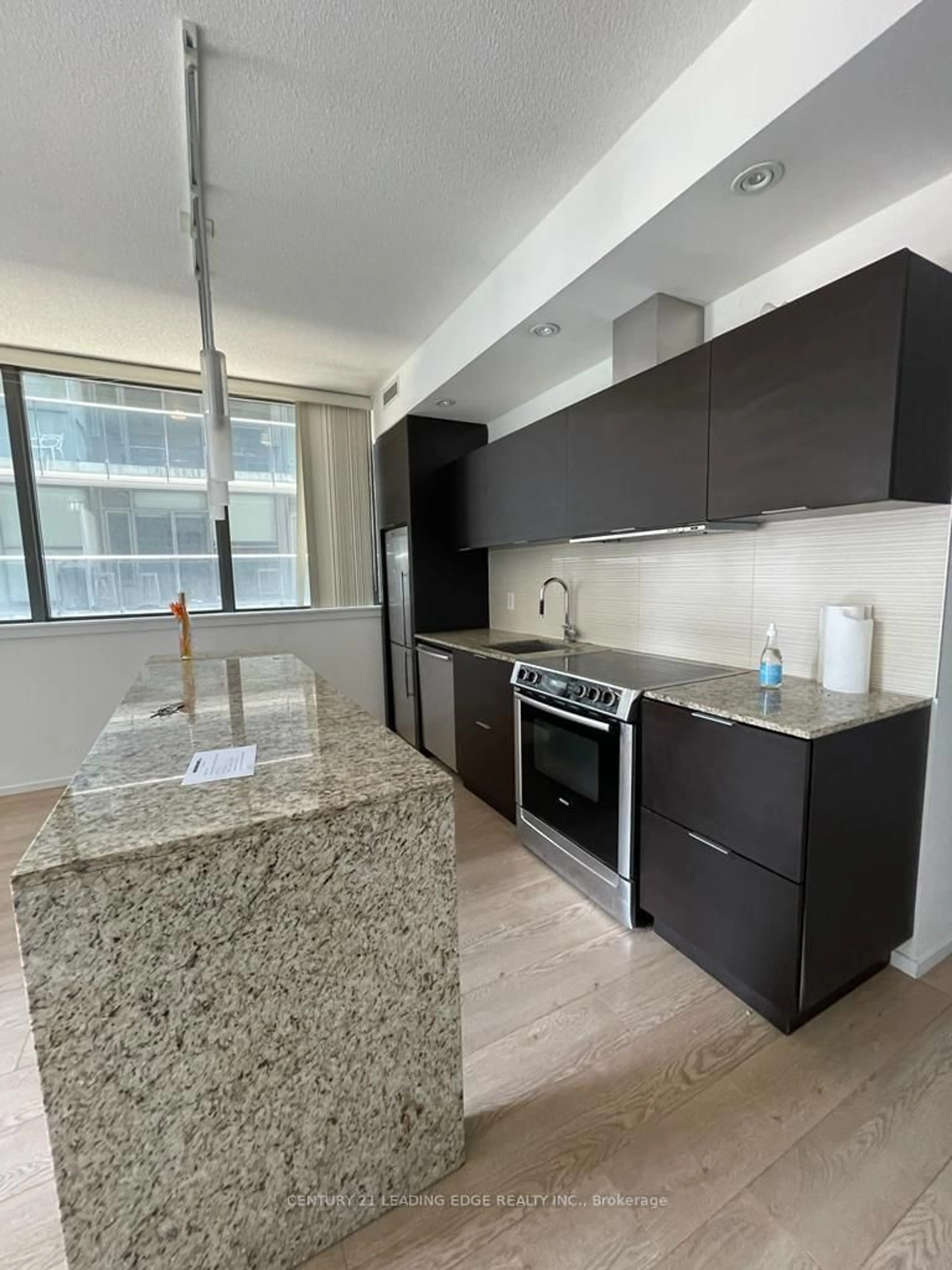 Unknown for 8 Charlotte St #302, Toronto Ontario M5V 0K4