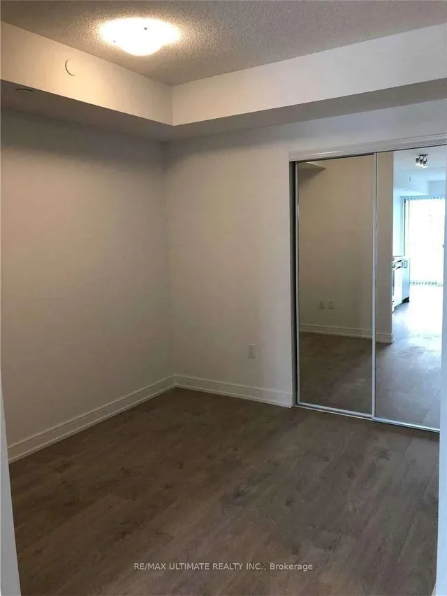 50 Wellesley St #1506, Toronto 4