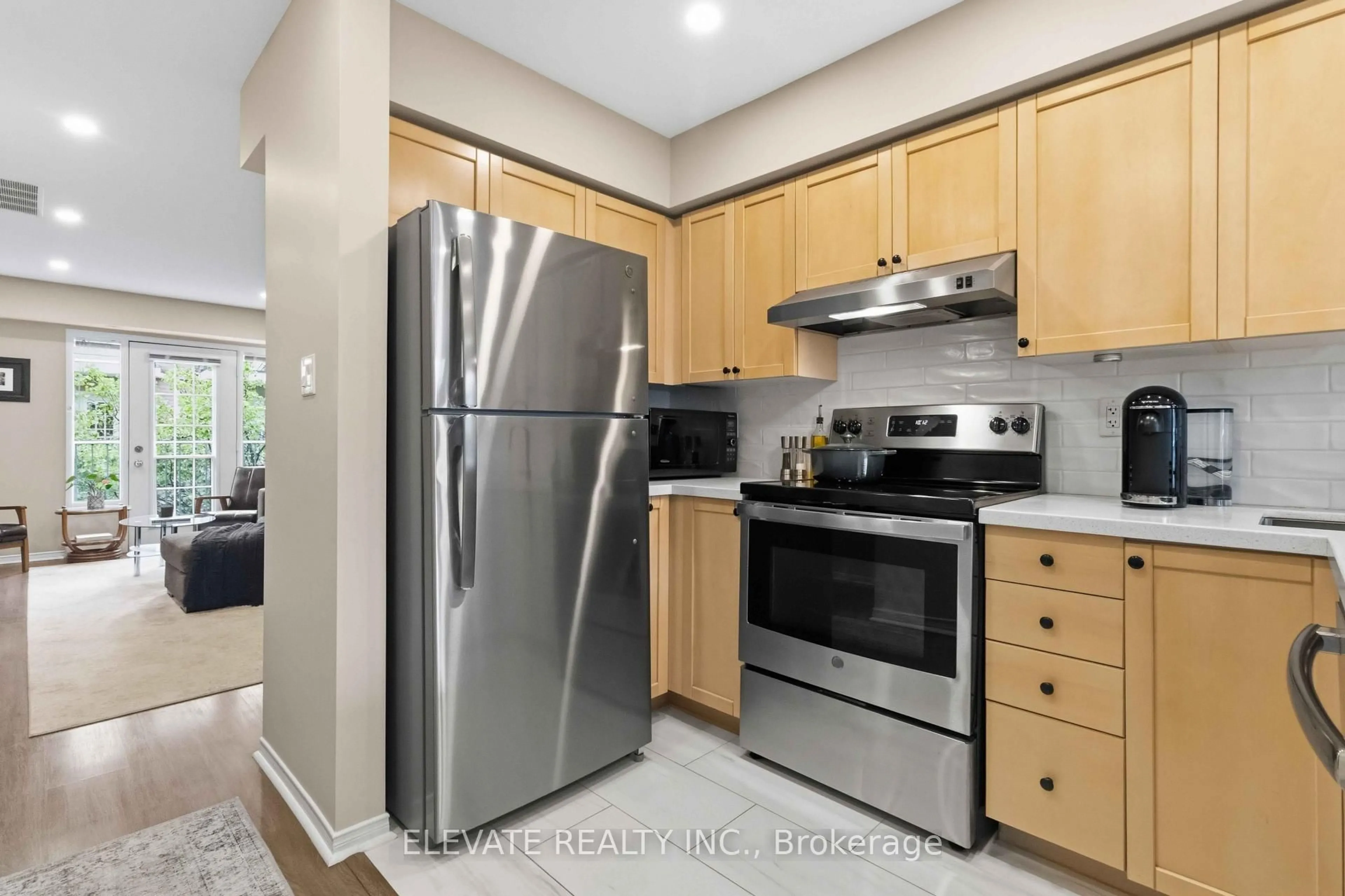 Standard kitchen, unknown for 50 Merchant Lane #207, Toronto Ontario M6P 4J6