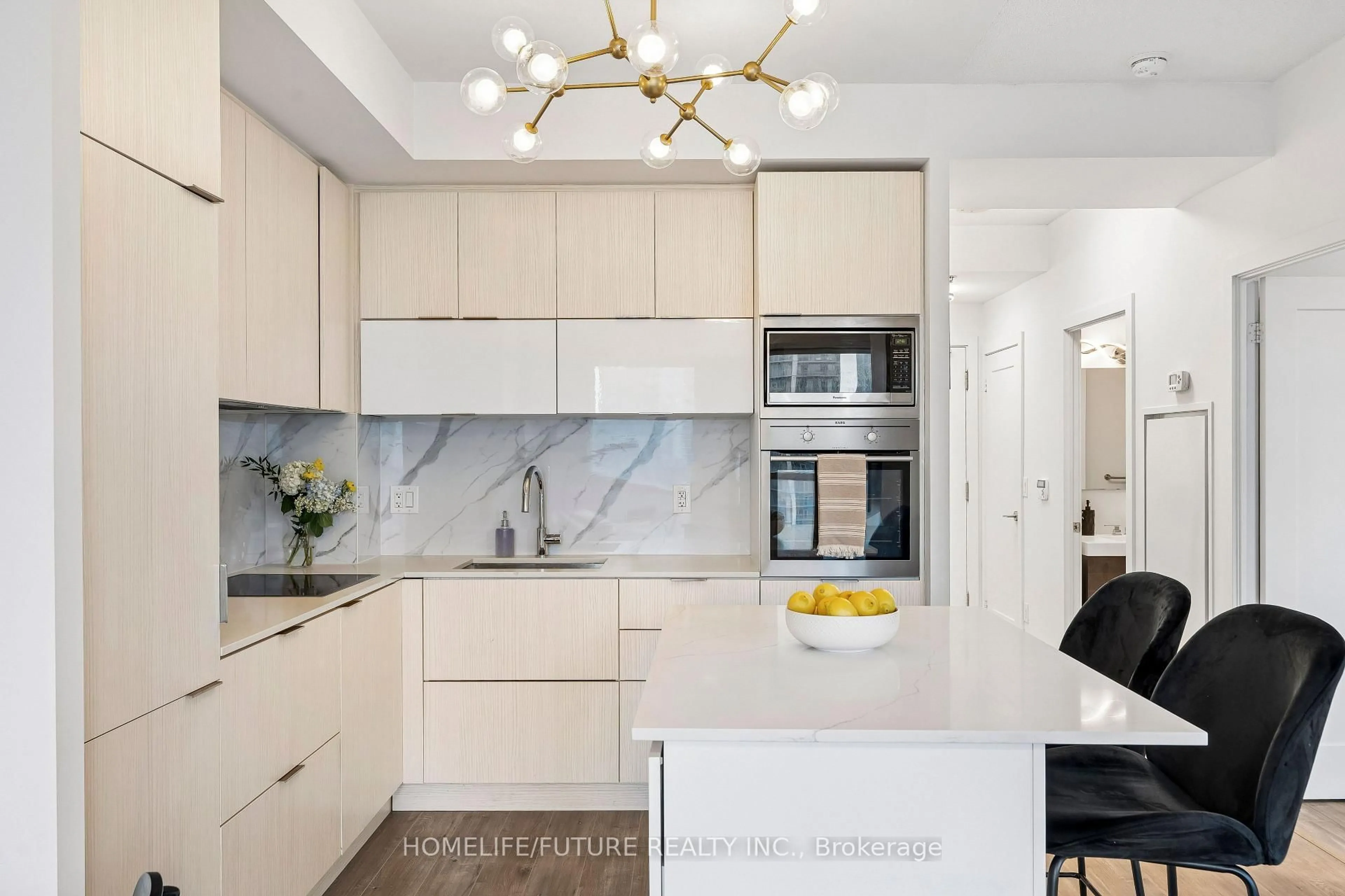 Contemporary kitchen, ceramic/tile floor for 318 Richmond St #3805, Toronto Ontario M5V 0B4