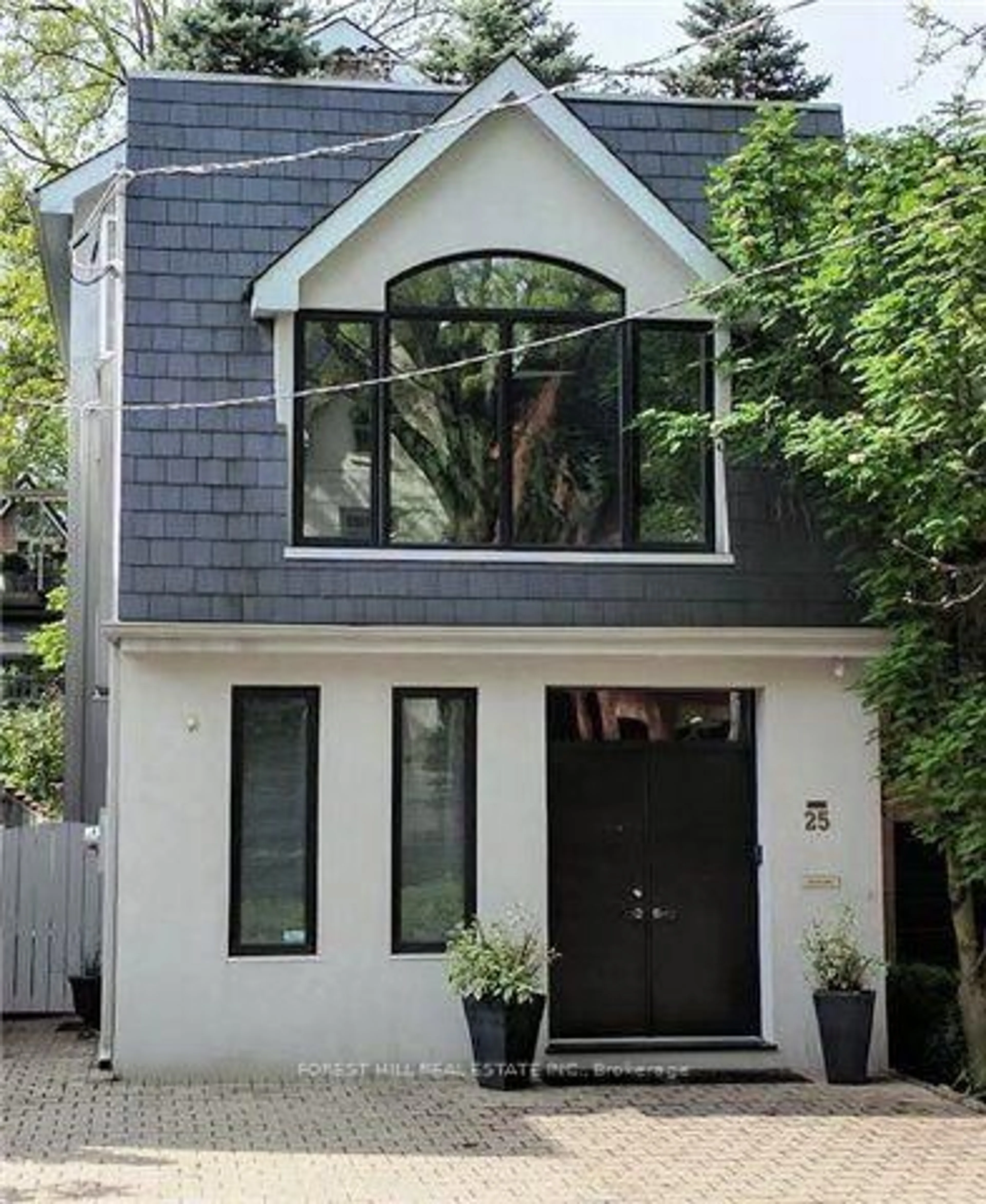 Home with brick exterior material, street for 25 Boswell Ave, Toronto Ontario M5R 1M5