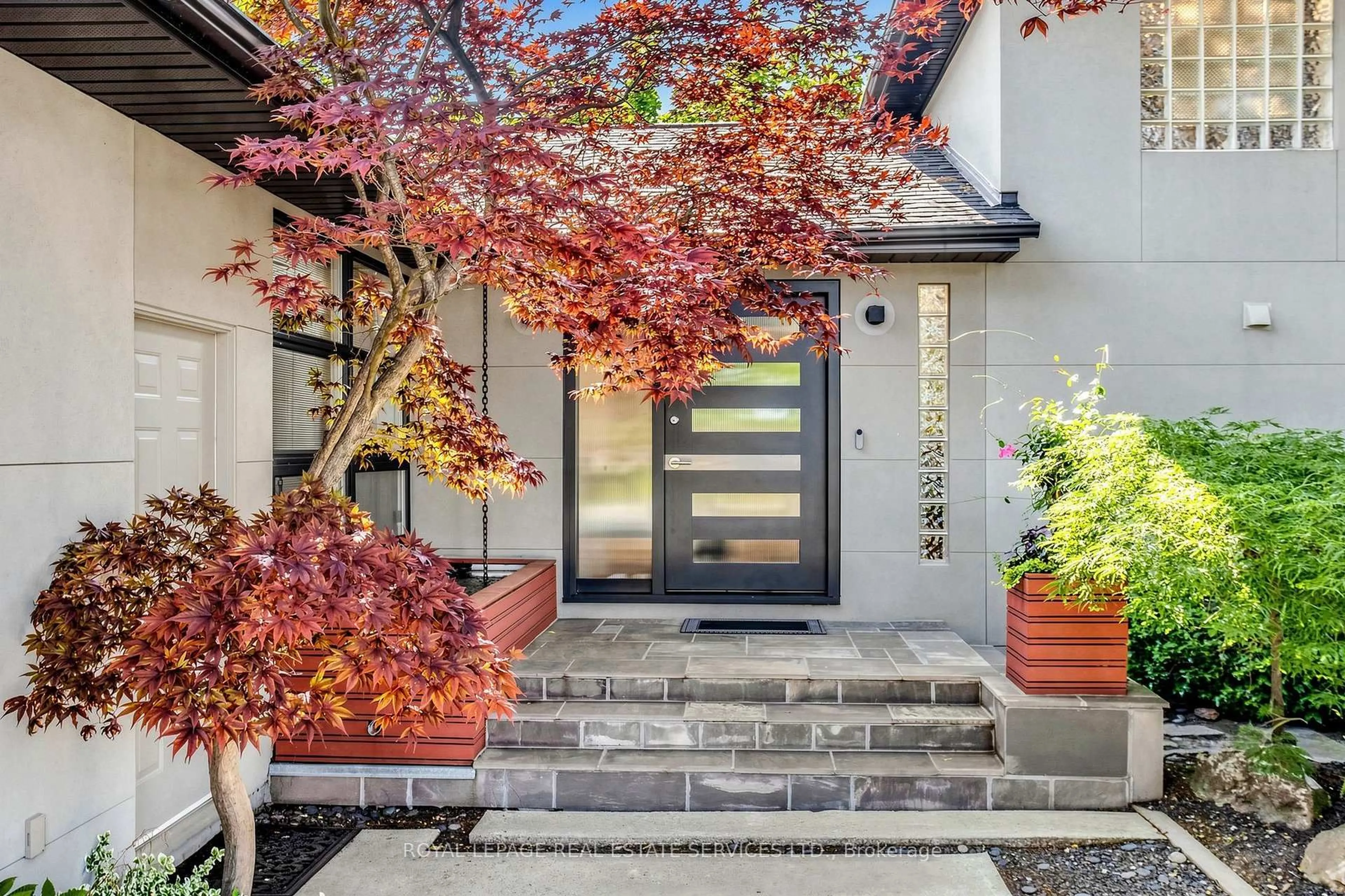 Unknown for 45 HOPPERTON Dr, Toronto Ontario M2L 2S7