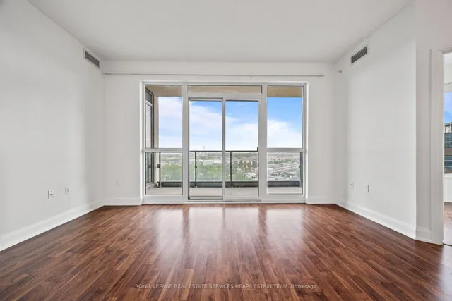 160 Vanderhoof Ave #913, Toronto 4