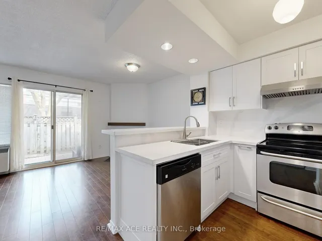 660B Wellington St #14, Toronto 5