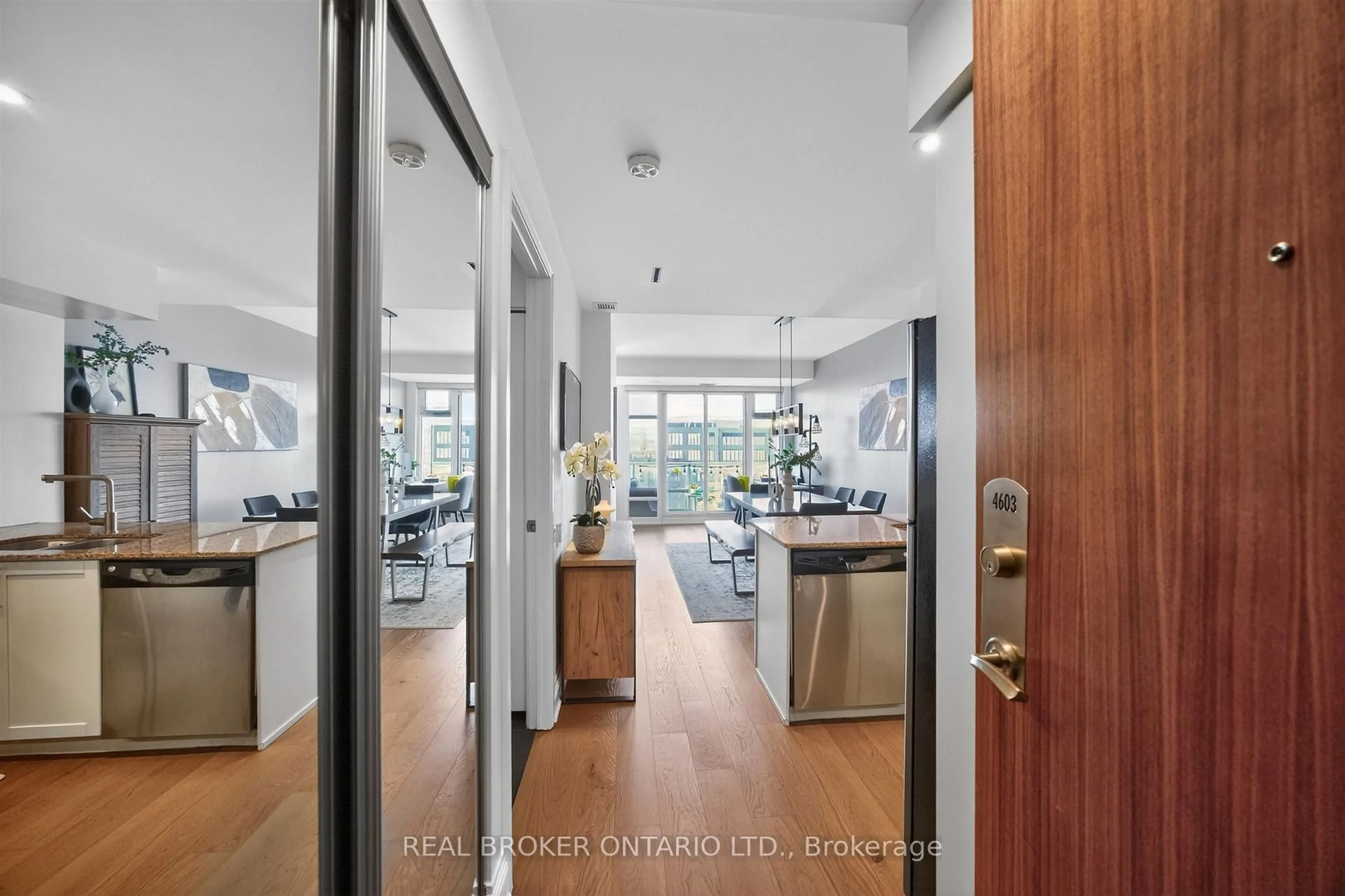 Unknown for 2191 Yonge St #4603, Toronto Ontario M4S 3H8