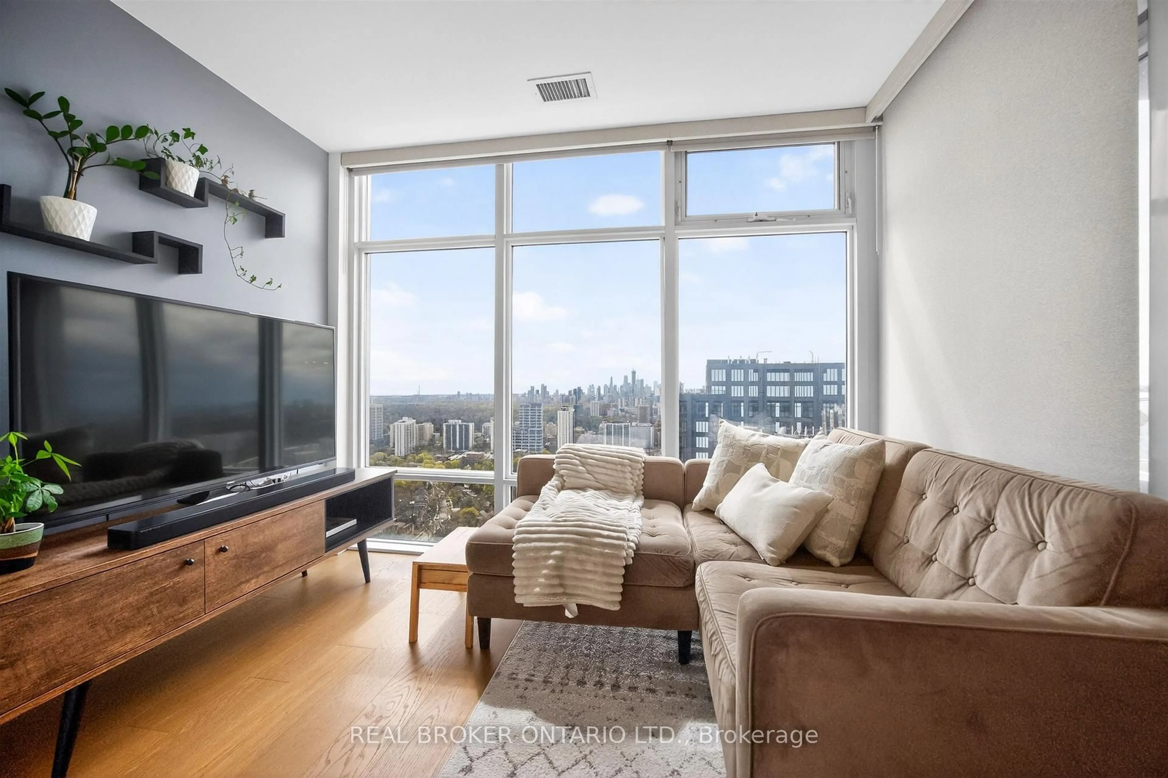 Living room with furniture, unknown for 2191 Yonge St #4603, Toronto Ontario M4S 3H8