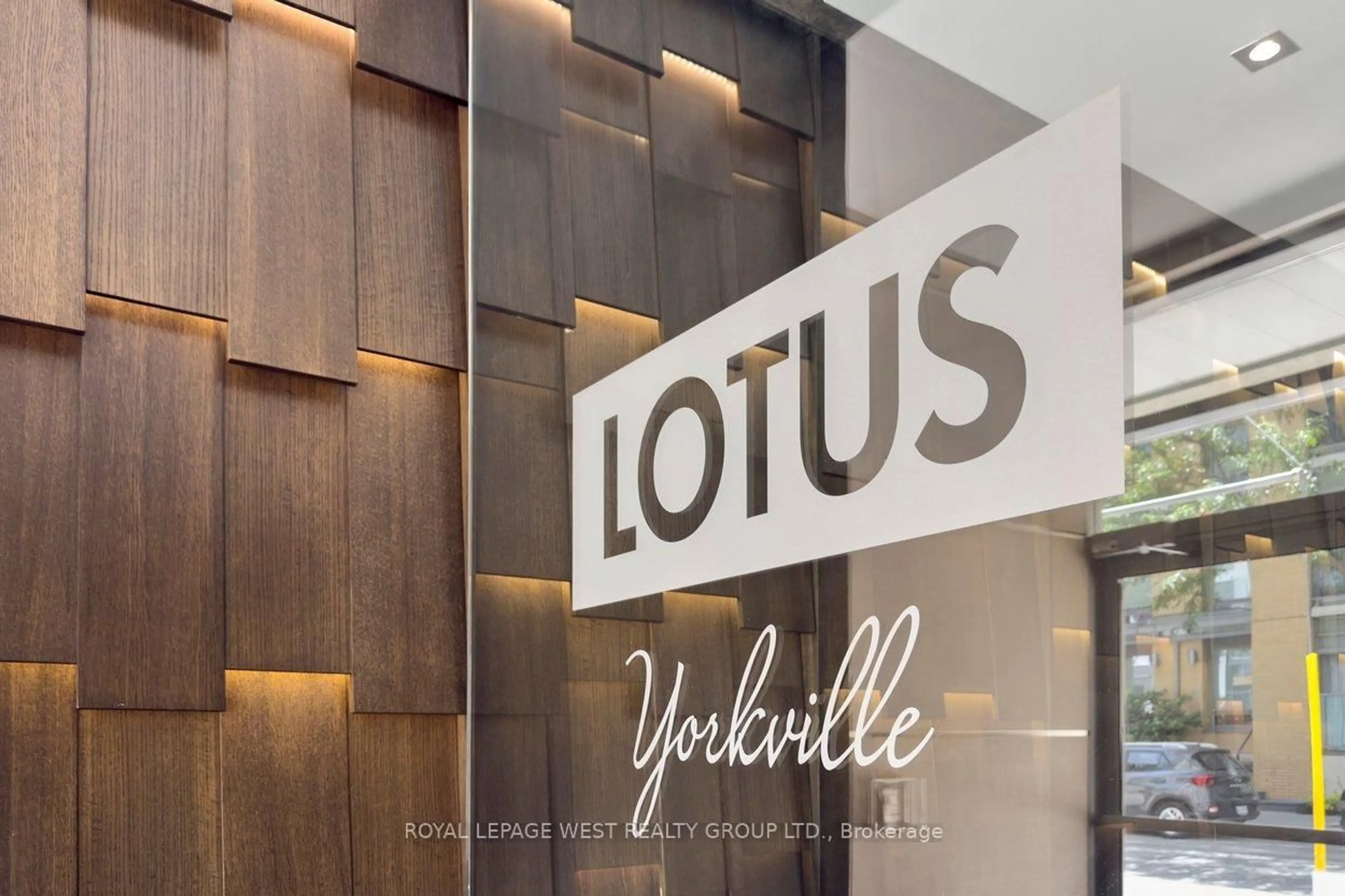 Lobby for 8 Scollard St #802, Toronto Ontario M5R 1M2