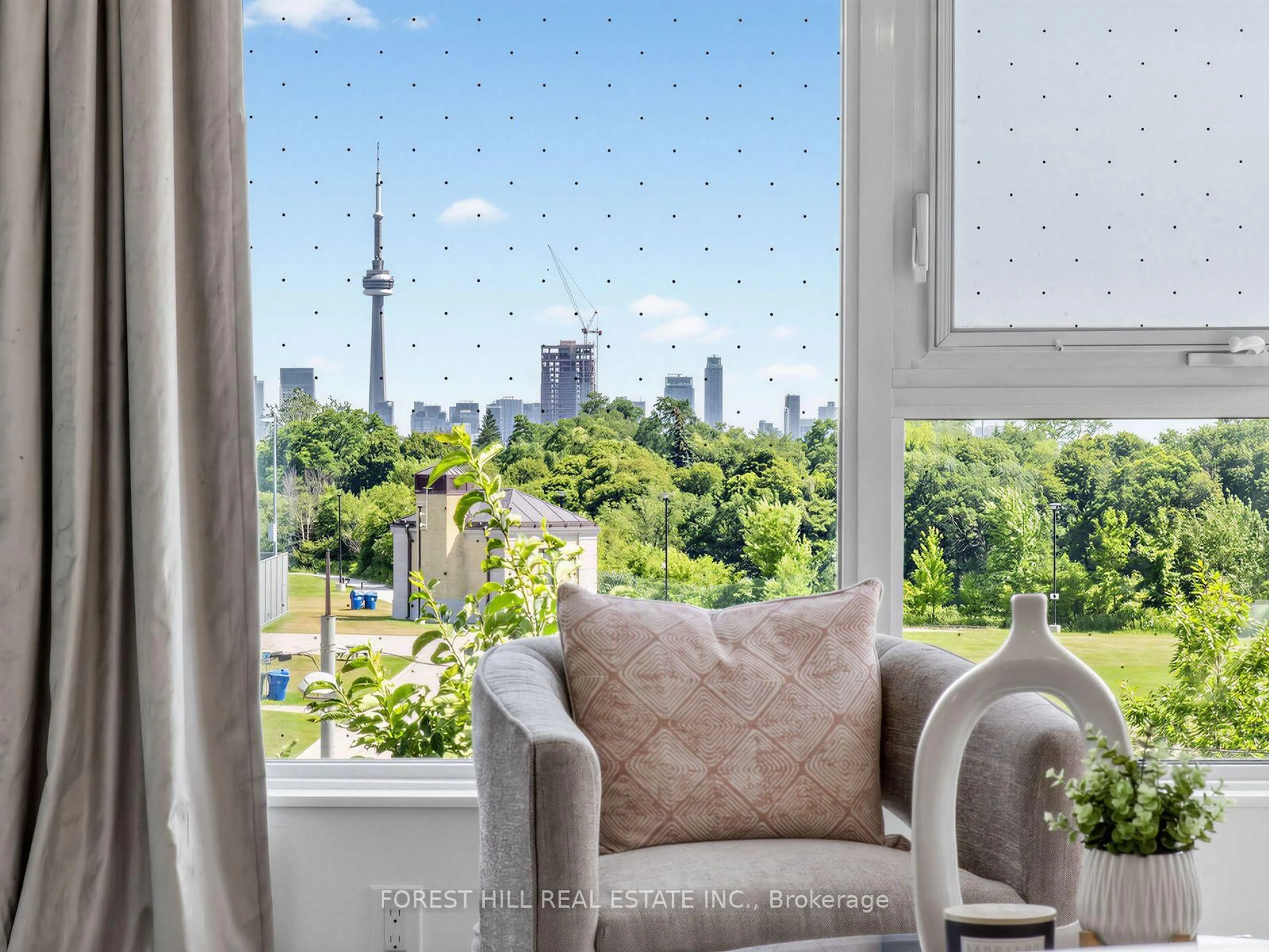 Unknown for 6 Parkwood Ave #313, Toronto Ontario M4V 2W8