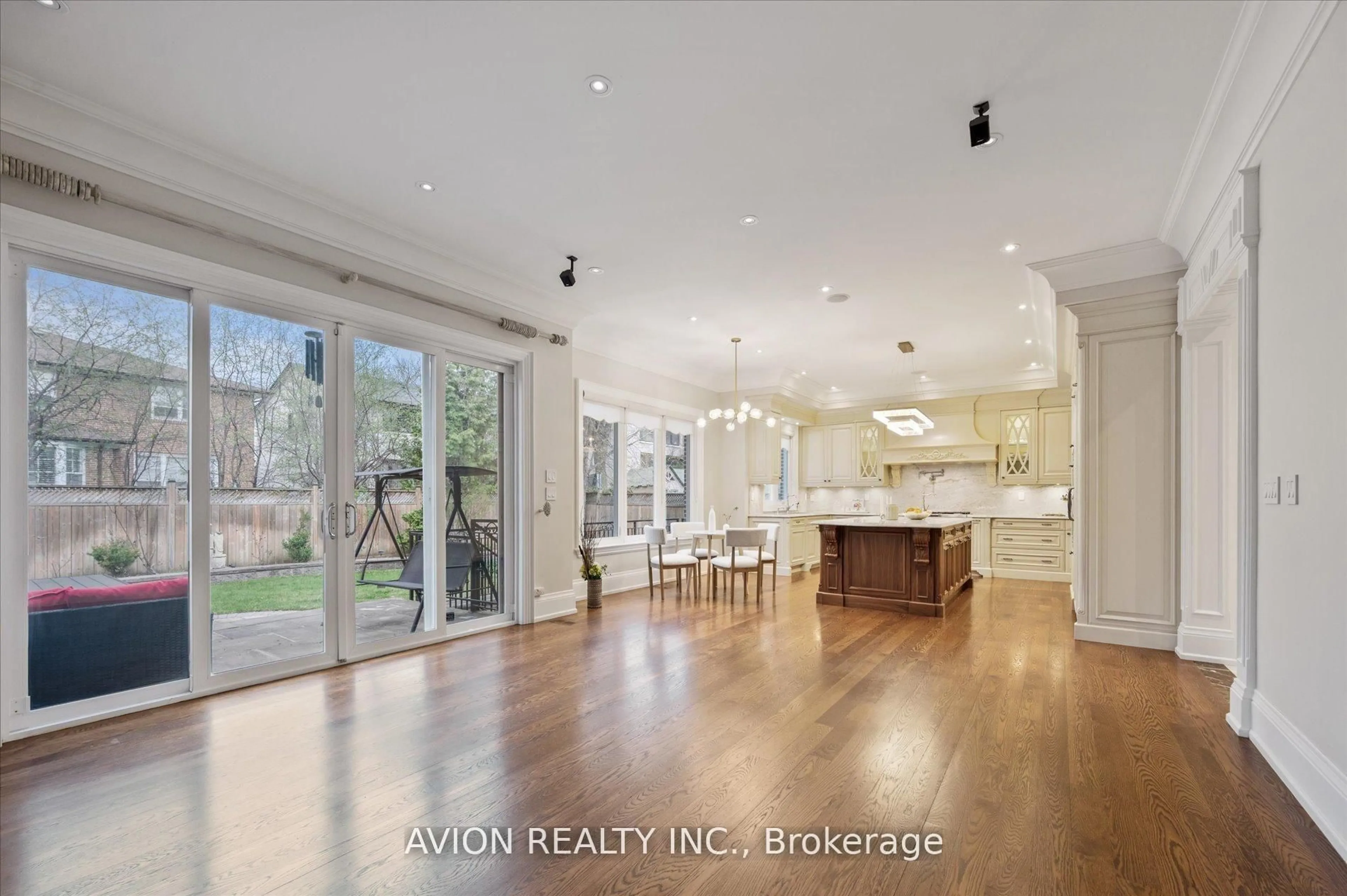 Open concept kitchen, unknown for 26 Danville Dr, Toronto Ontario M2P 1J1